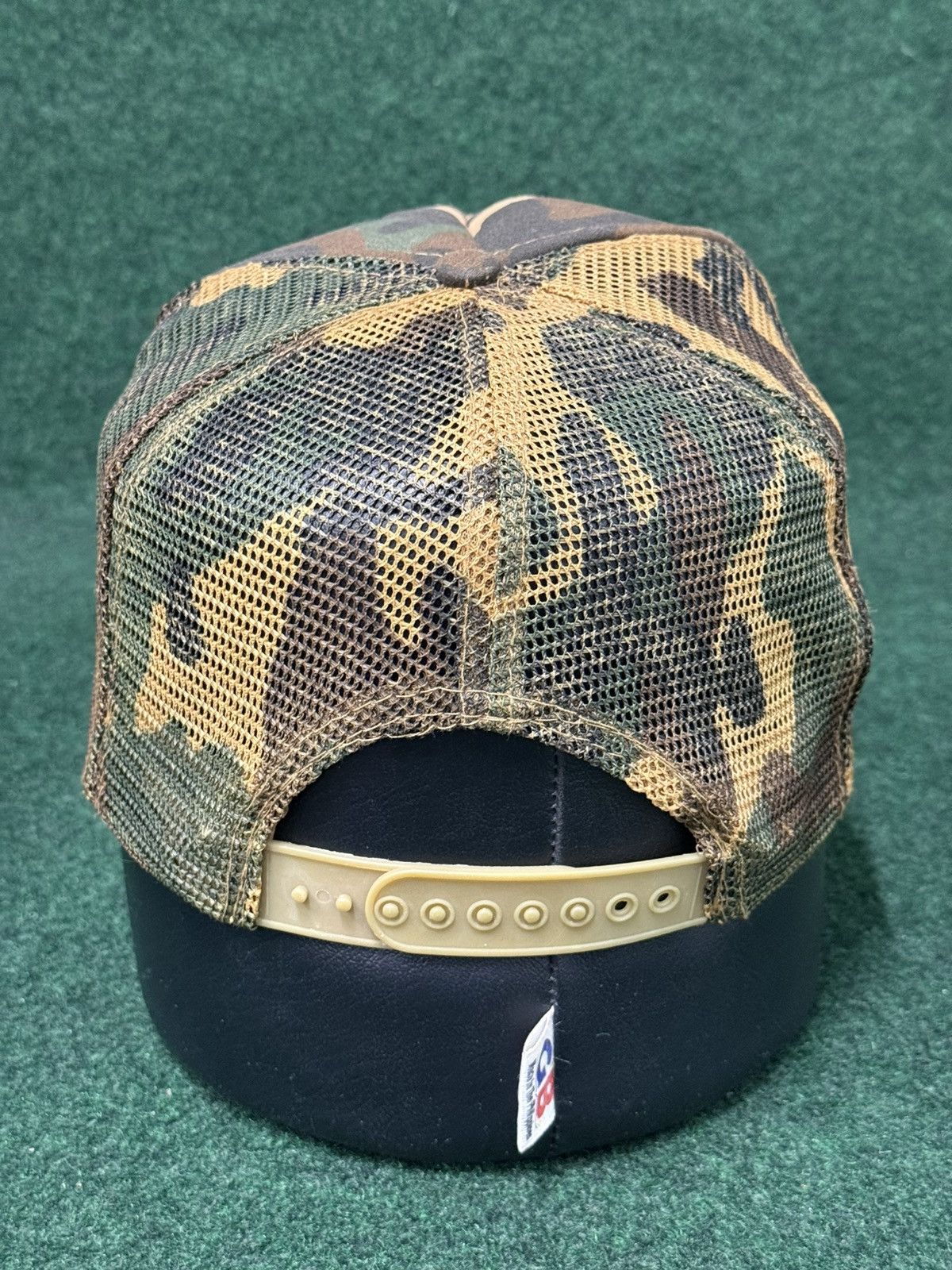Vintage Vintage John Deere Camo Trucker Hat Size ONE SIZE - 3 Thumbnail