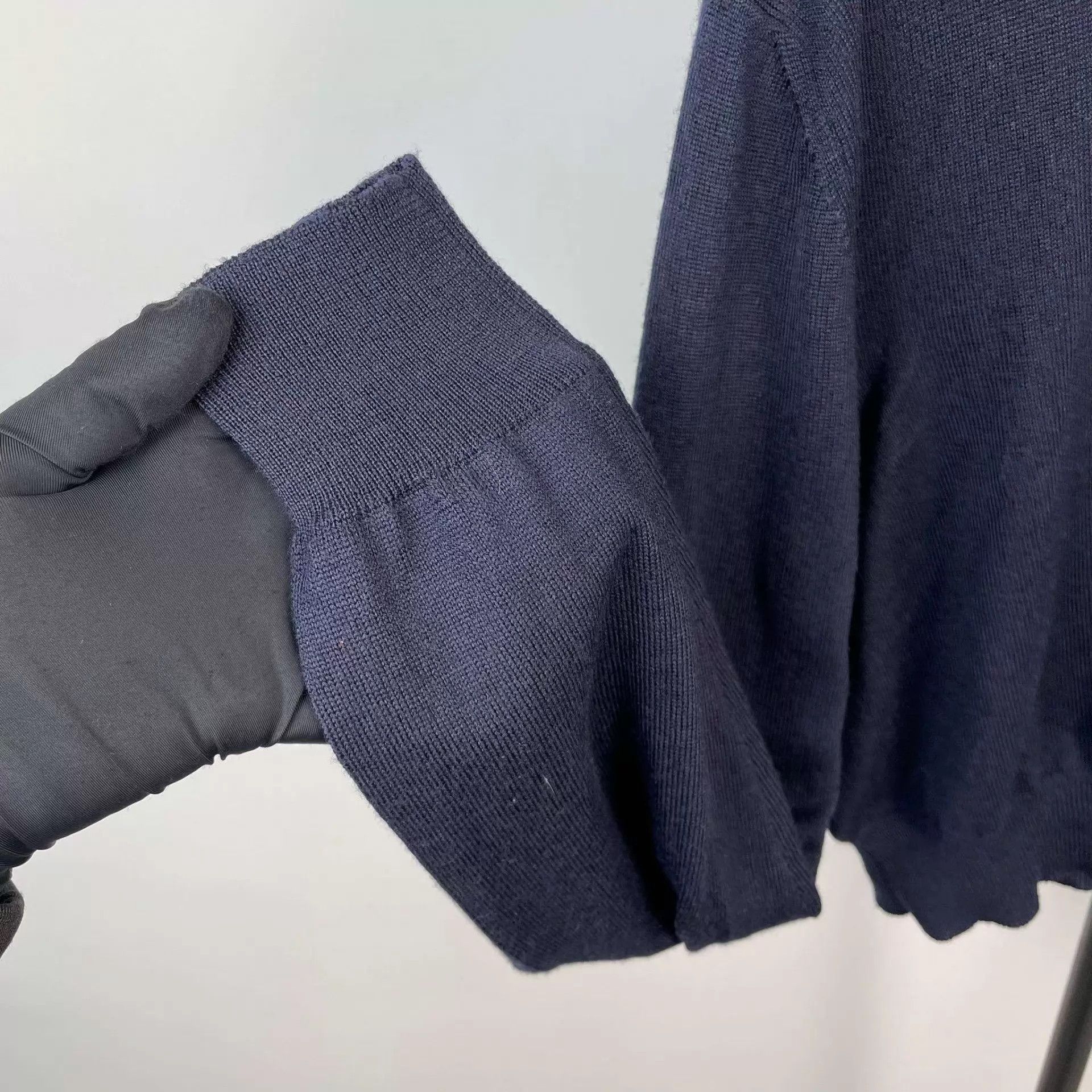 Miu Miu MIU MIU navy blue wool sweater 40 Size S / US 4 / IT 40 - 9 Thumbnail