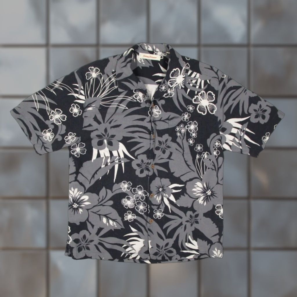 Tommy Bahama VINTAGE Tommy Bahama Men’s Shirt Large Gray Silk Short Sleeve Hawaiian Floral Casual Size US L / EU 52-54 / 3 - 1 Thumbnail