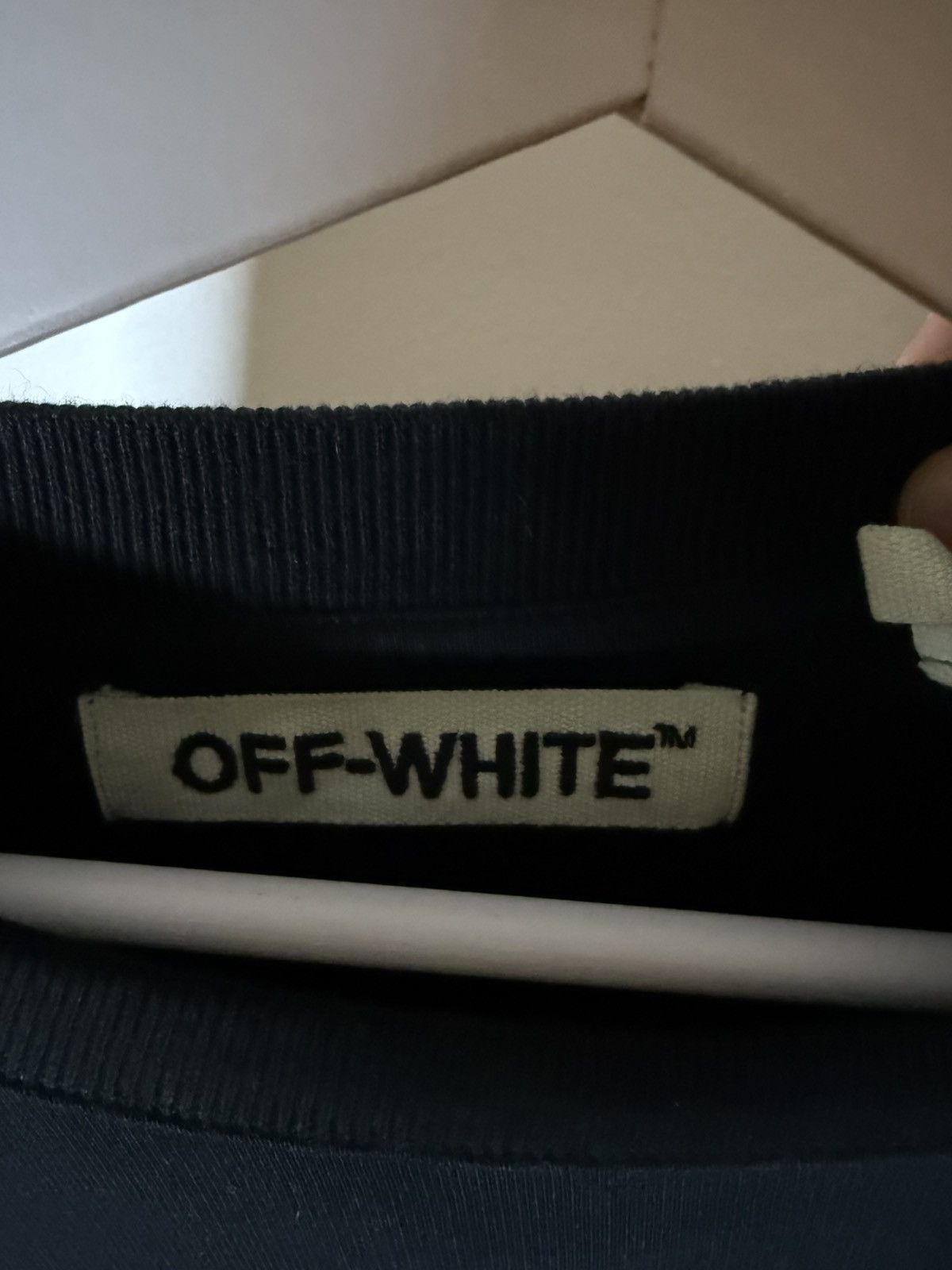 Off-White Caravaggio crewneck Size US S / EU 44-46 / 1 - 5 Thumbnail