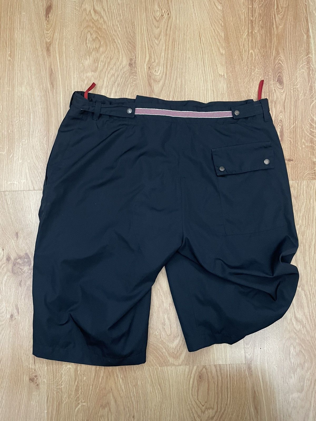 Prada Prada nylon shorts Size US 32 / EU 48 - 4 Thumbnail