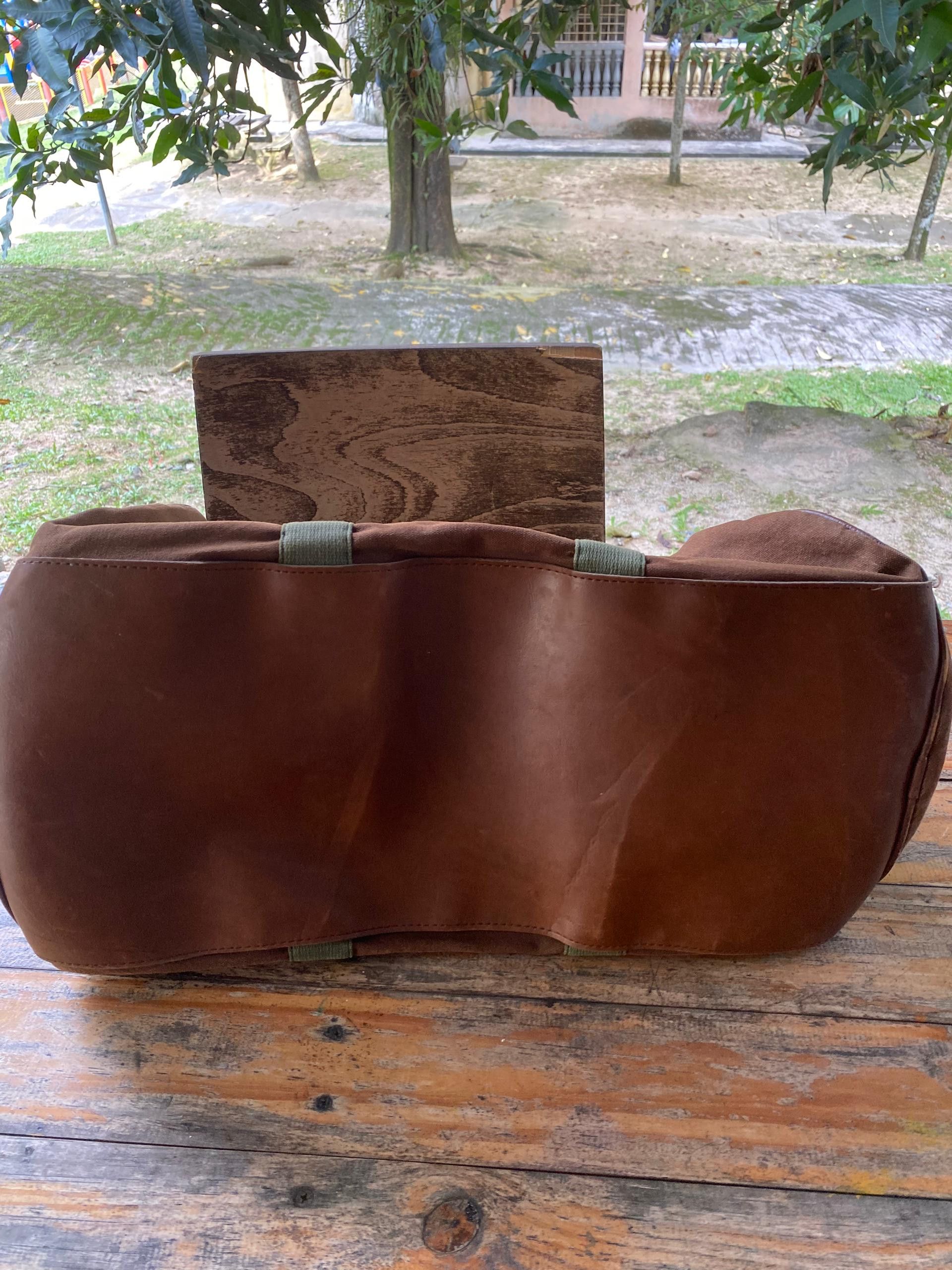 L.L. Bean 🔥1970s L.L.BEAN Zipper Duffel Bag V Dark Brown Size ONE SIZE - 9 Thumbnail