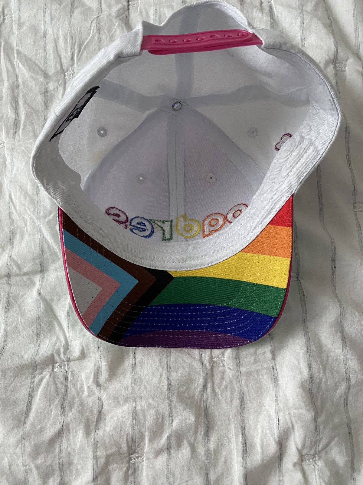 MLB San Diego Padres Out at the Park Pride Hat Brand New Size ONE SIZE - 7 Thumbnail