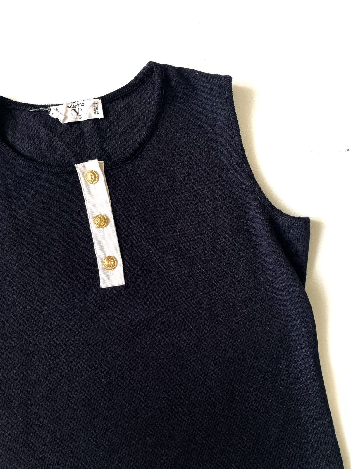 Valentino × Vintage Valentino Miss V Vintage Wool Vest Made Italy Gold Button S Size S / US 4 / IT 40 - 3 Thumbnail