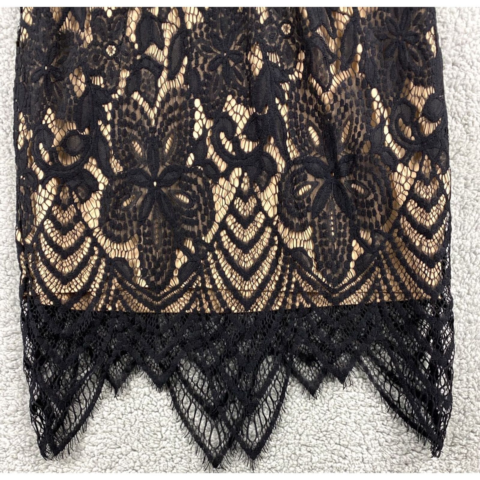 Forever 21 FOREVER 21 Dress Black Knit Sheath Lace Trim 3/4 Sleeve Women’s Large L Knee Length V-Neck Pullover Casual Knit Machine Washable Black Womens Size L / US 10 / IT 46 - 5 Thumbnail