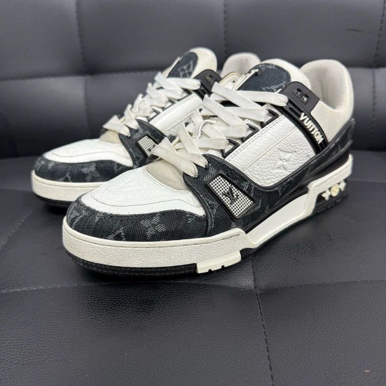 Louis Vuitton Louis Vuitton Men's black and white denim low-cut board sh Size US 6.5 / EU 39-40 - 1 Thumbnail