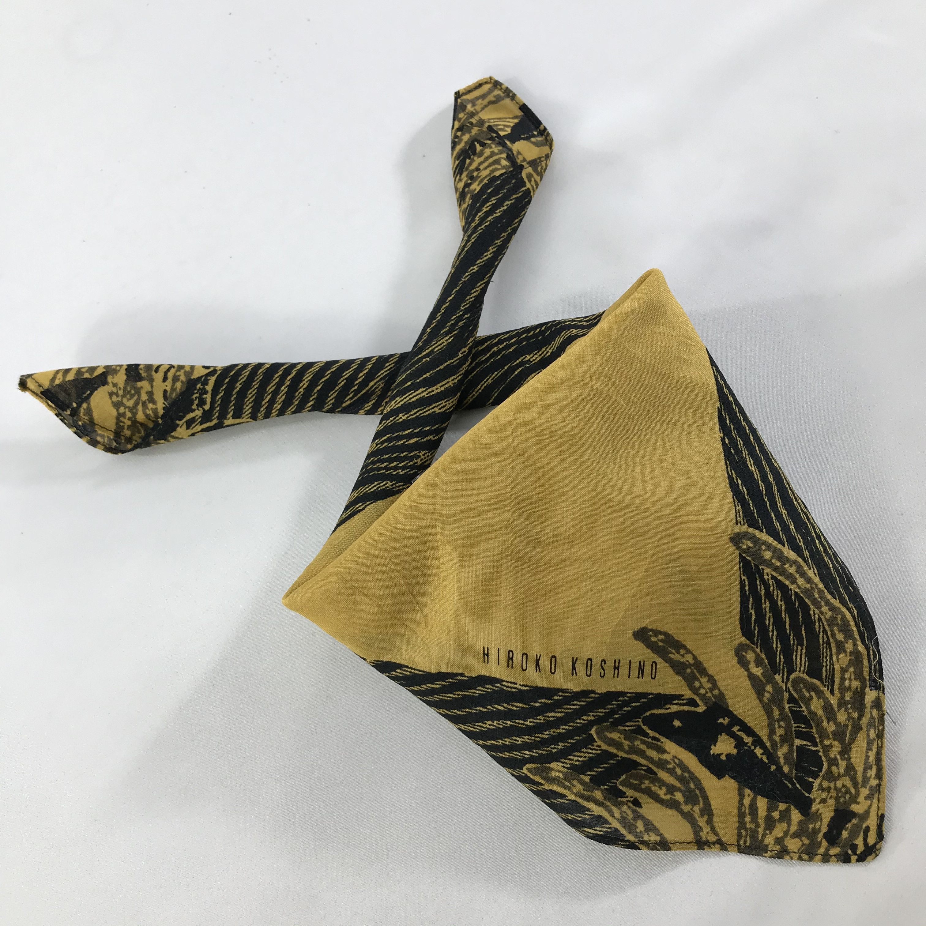 Hiroko Koshino Homme × Vintage Hiroko Koshino Bandana / Handkerchief / Neckerchief - S1294 Size ONE SIZE - 4 Thumbnail