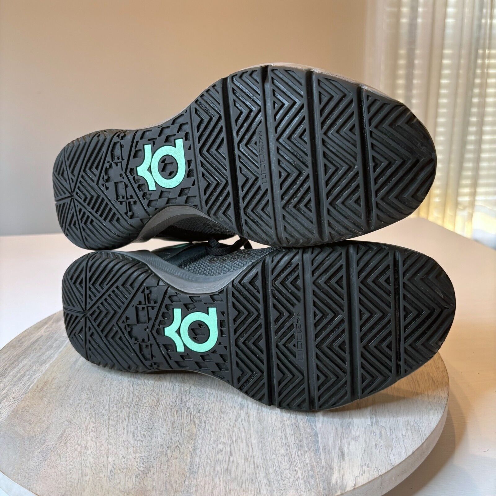 Nike Nike Men's KD Trey 5 VI Grey Green Glow Sneakers Size 11.5 Size US 11.5 / EU 44-45 - 10 Thumbnail