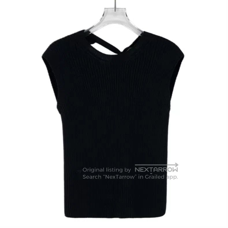 Dior Dior 23 black back hollow tie bow wool round neck sleevele Size XS / US 0-2 / IT 36-38 - 1 Thumbnail
