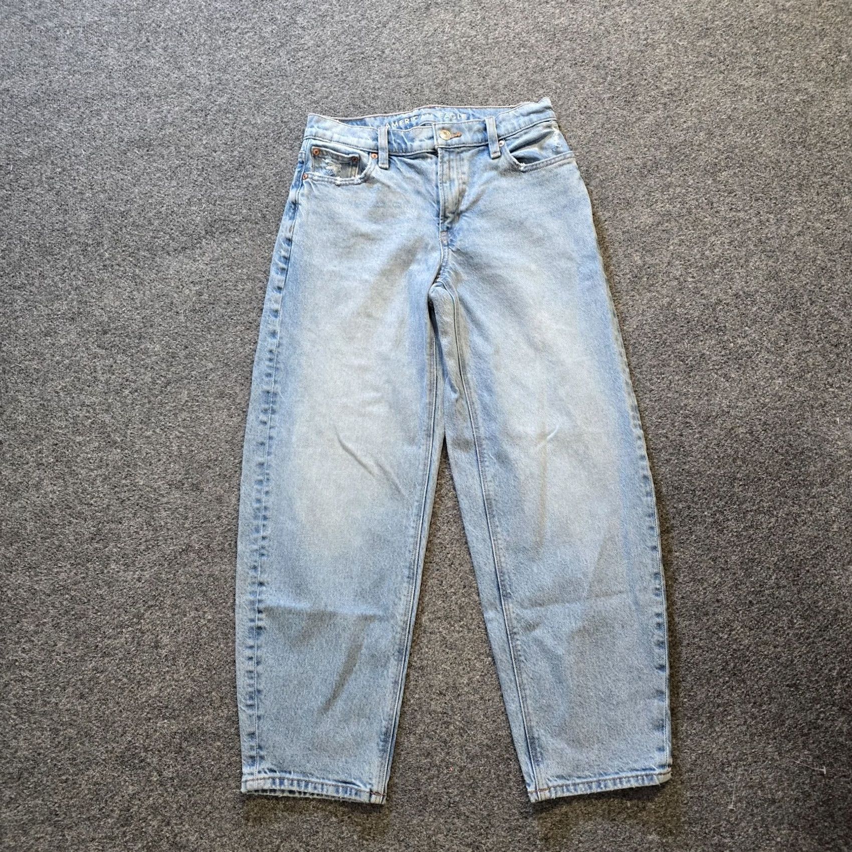 American Eagle Outfitters American Eagle Jeans Womens 00 Blue Lightwash Barrel Leg Baggy Mid Rise Casual Jeans Women 00 Blue Lightwash Barrel Leg Baggy Mid Rise Casual Size 24" / US 00 / IT 34 - 2 Thumbnail