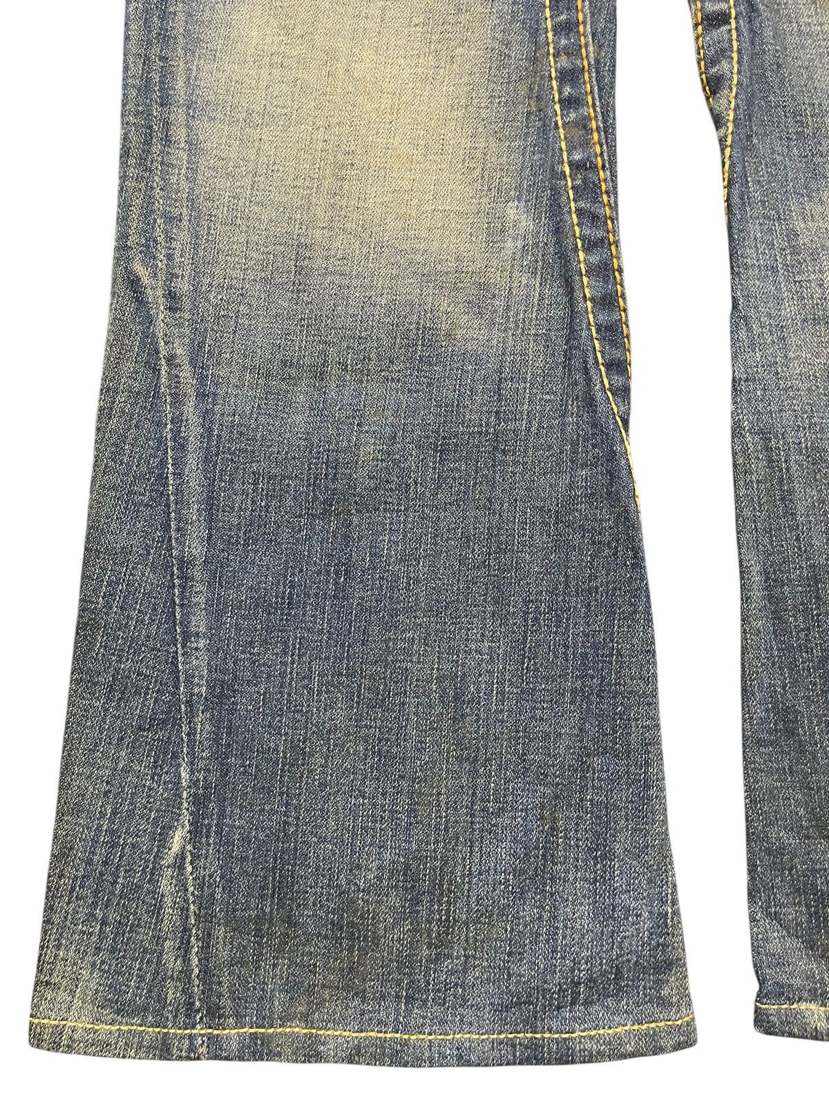 True Religion Vintage Usa True Religion Mud Wash Whiskers Bootcut Wide Leg Size US 31 - 7 Thumbnail
