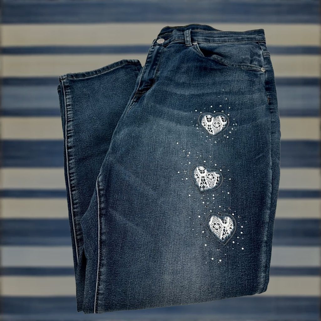 Venus Venus Blue Lace Heart Rhinestone Embellished Skinny Jeans 18 Medium Wash Girly Size 40" / US 18 - 1 Thumbnail
