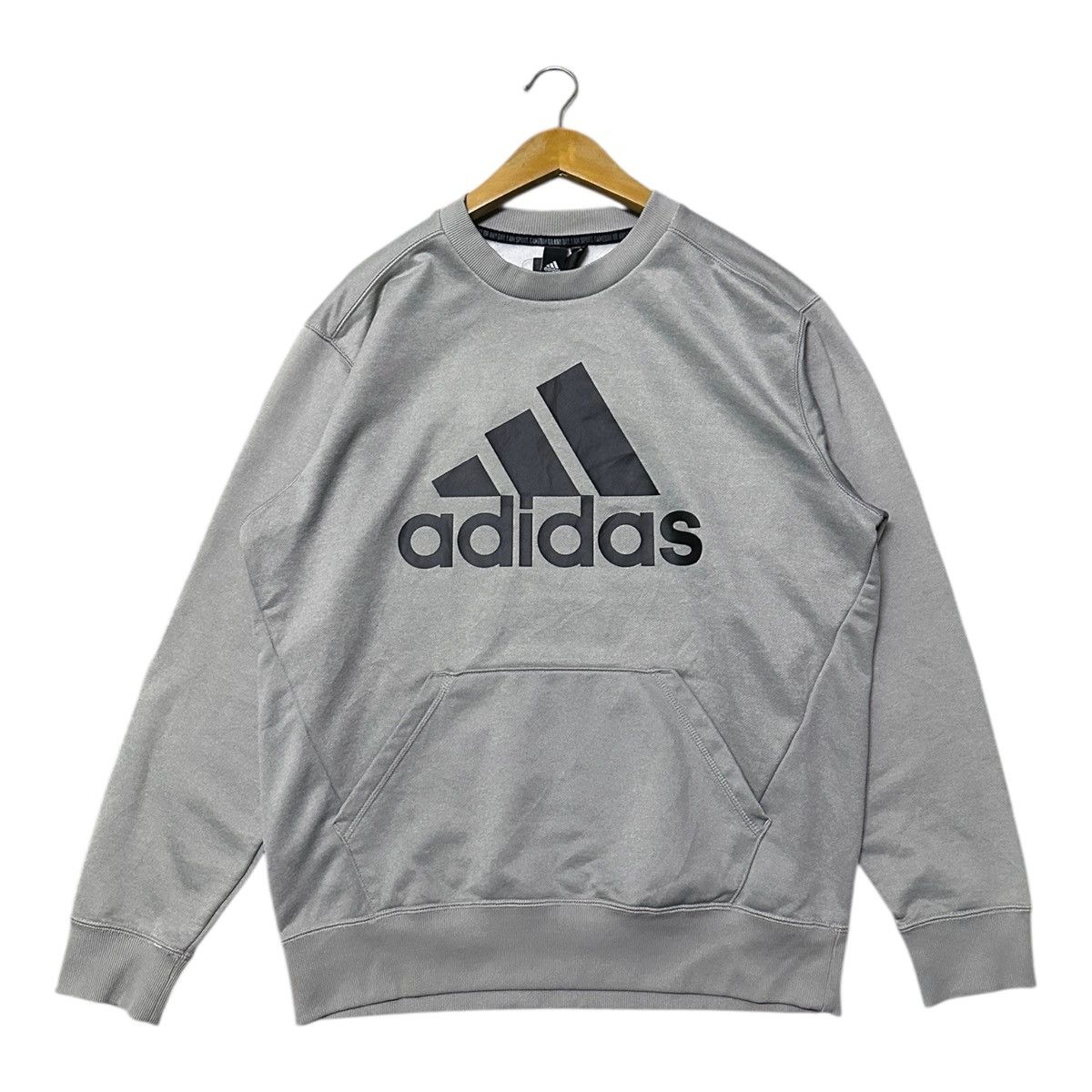 Adidas Adidas essentials sweater Size US M / EU 48-50 / 2 - 2 Thumbnail