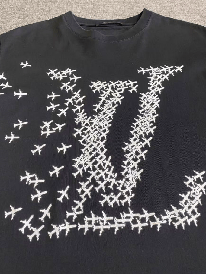 Louis Vuitton Louis Vuitton crew neck short sleeve Size US M / EU 48-50 / 2 - 8 Thumbnail