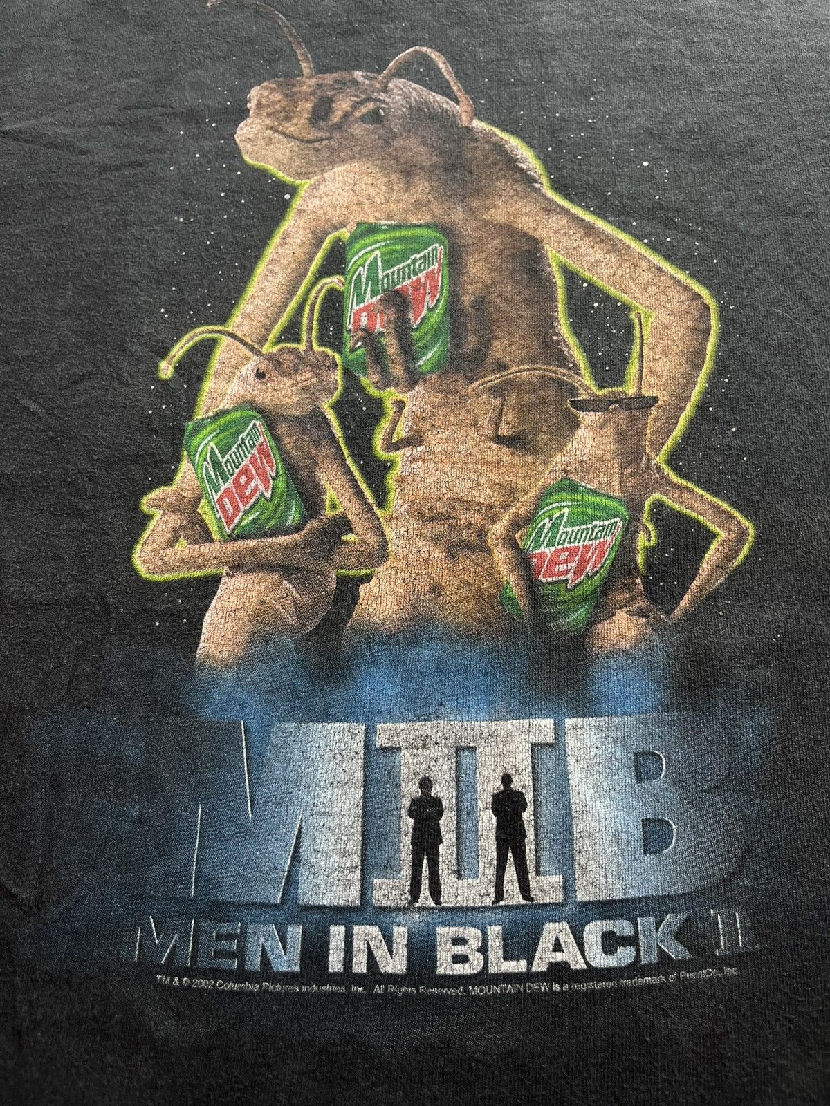 Arts & Science Vintage MEN IN BLACK 2 Do The Dew 2002’s Columbia Pictures Size US XL / EU 56 / 4 - 11 Thumbnail