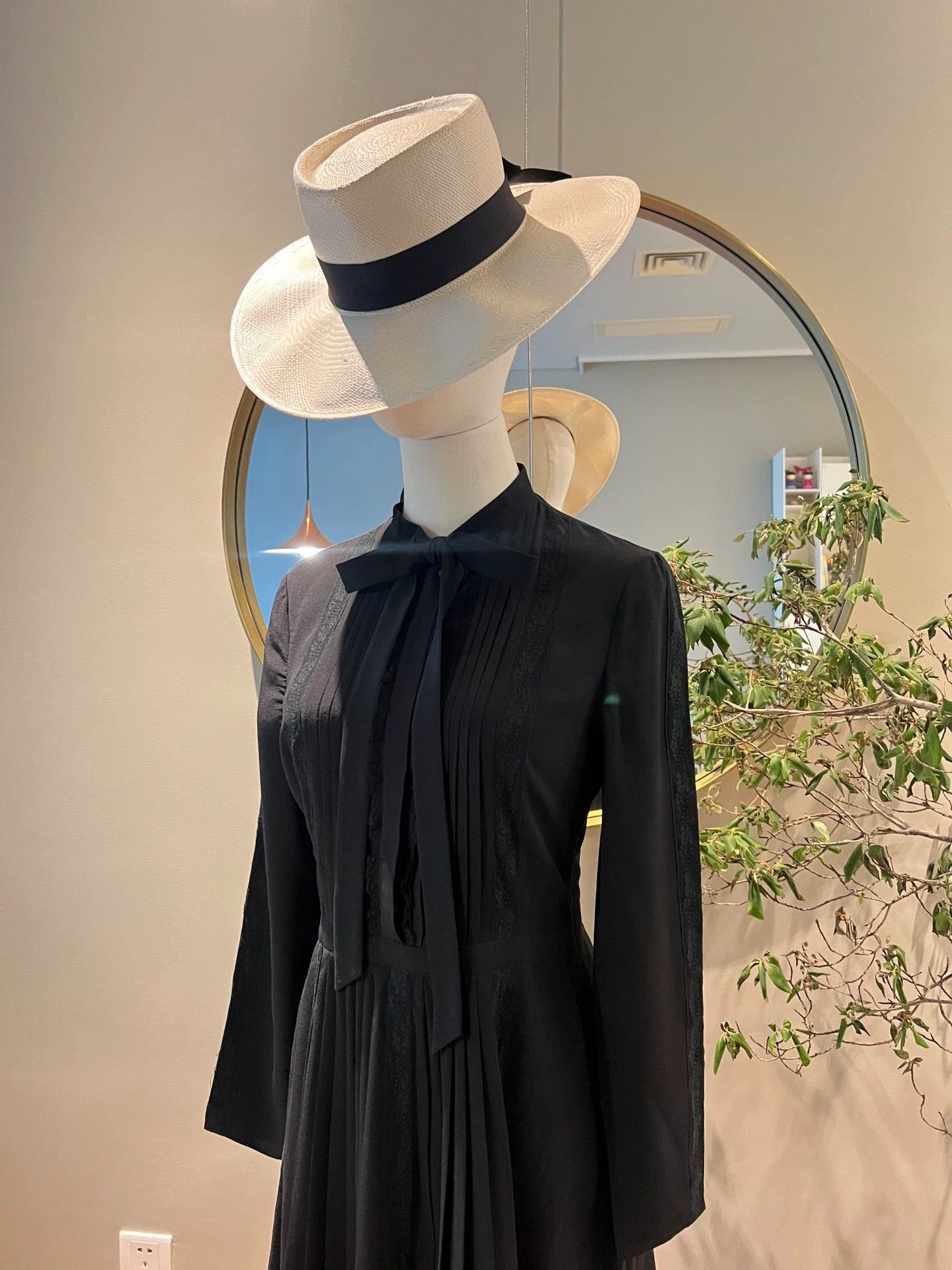 Valentino Silk Lace Dress - dmc