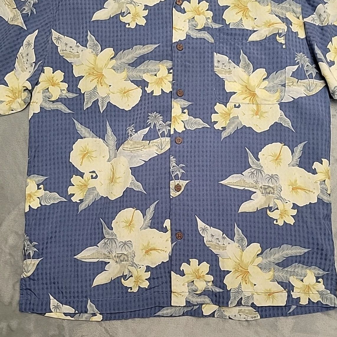 Tommy Bahama Tommy Bahama Shirt Men L Blue 100% Silk Floral Hawaiian Short Sleeve Loop Collar Size US L / EU 52-54 / 3 - 2 Thumbnail