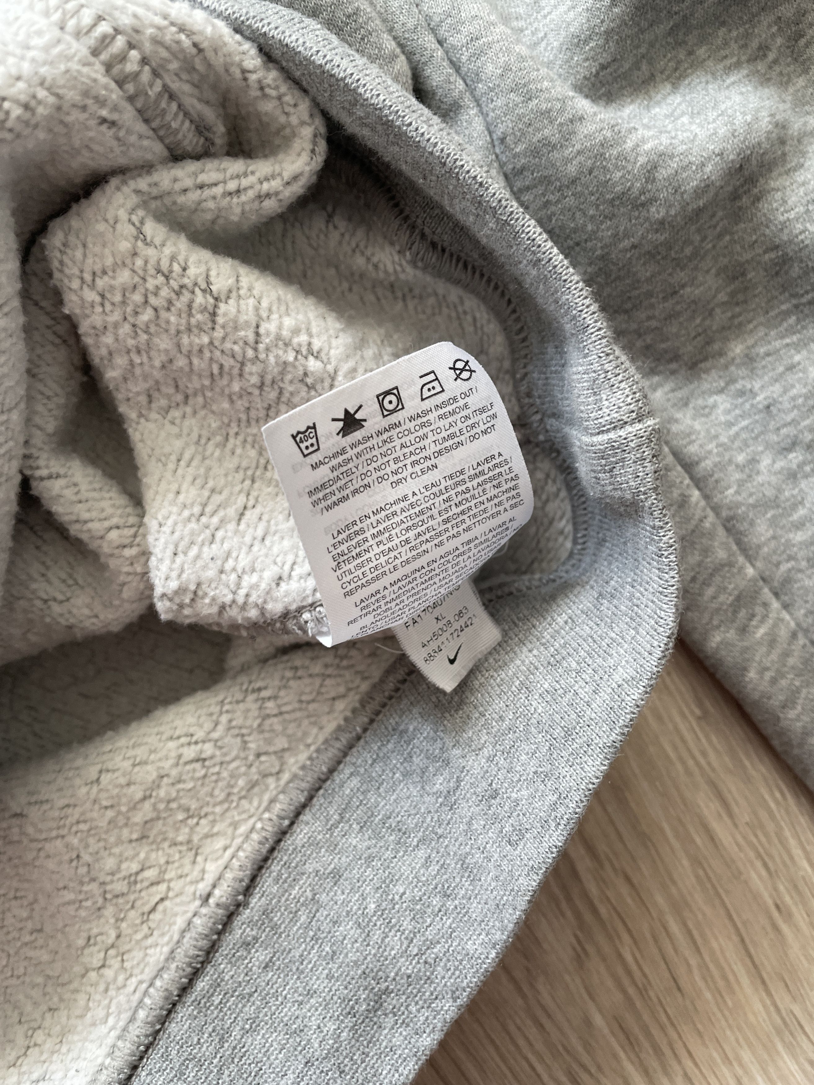 Kith × Nike Kith X Nike Flight Hoodie Gray with Red “K” size XL Size US XL / EU 56 / 4 - 3 Thumbnail