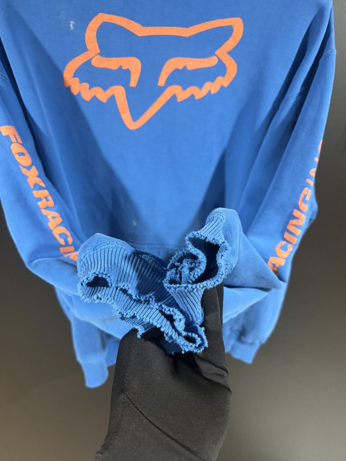 Vintage 2000s Y2K Vintage Fox Racing Faded Distress Grunge Hoodie L Size US L / EU 52-54 / 3 - 8 Thumbnail