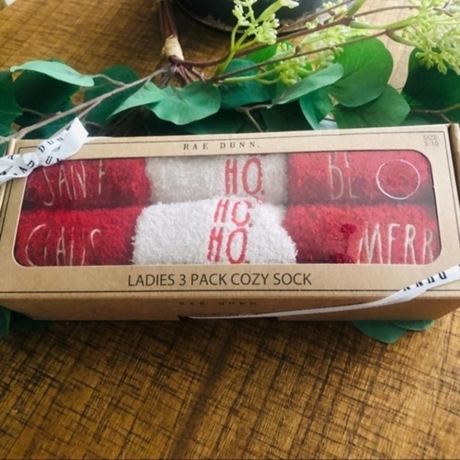 Designer Rae Dunn Holiday Socks NWT Size ONE SIZE - 1 Thumbnail