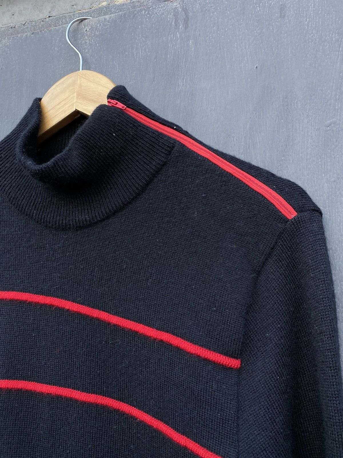 Dolce & Gabbana Dolce Gabbana Vintage Wool zip neck sweater size 48 Unisex Size US M / EU 48-50 / 2 - 3 Thumbnail