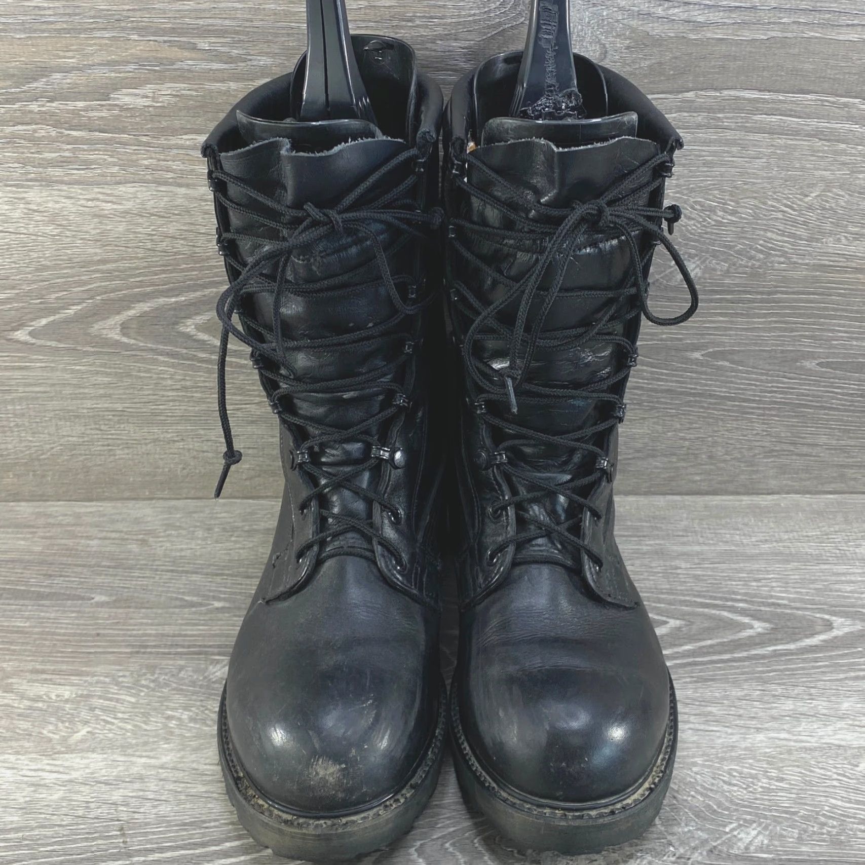 Vibram Mens 8.5 R Black Leather Military Boots Insulated Combat Vibram Sole Made USA - Jungle Boots Combat Boots Mens 8.5 R Black Leather Military Boots Size US 9 / EU 42 - 3 Thumbnail