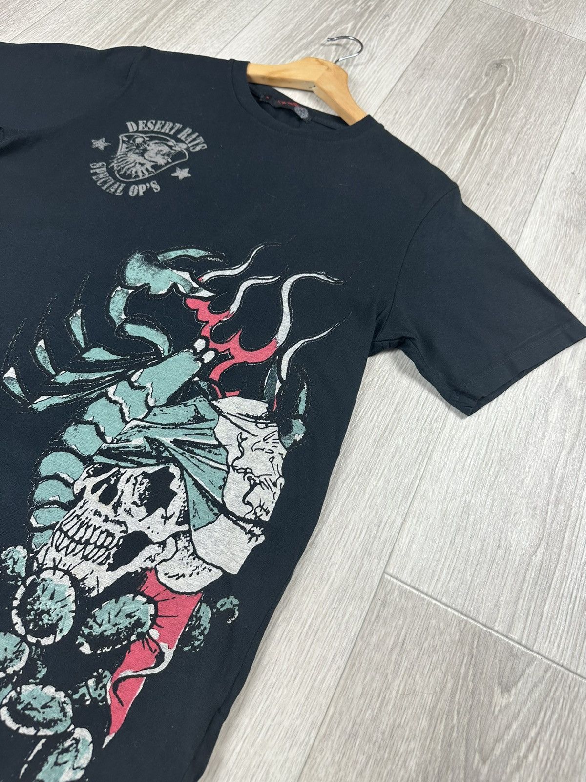 Christian Audigier × Ed Hardy × Japanese Brand Vintage Women’s Ed Hardy T-Shirt Made in USA Size S / US 4 / IT 40 - 4 Thumbnail
