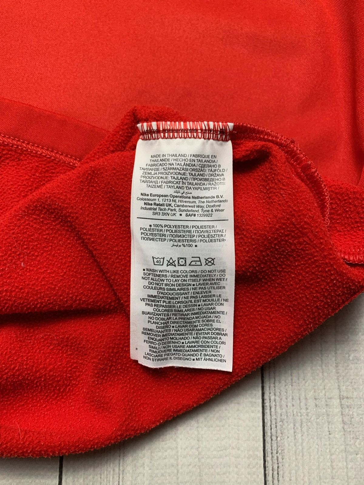 Nike × Vintage Vintage Nike Sunderland soccer sweatshirt size S red Size US S / EU 44-46 / 1 - 4 Thumbnail