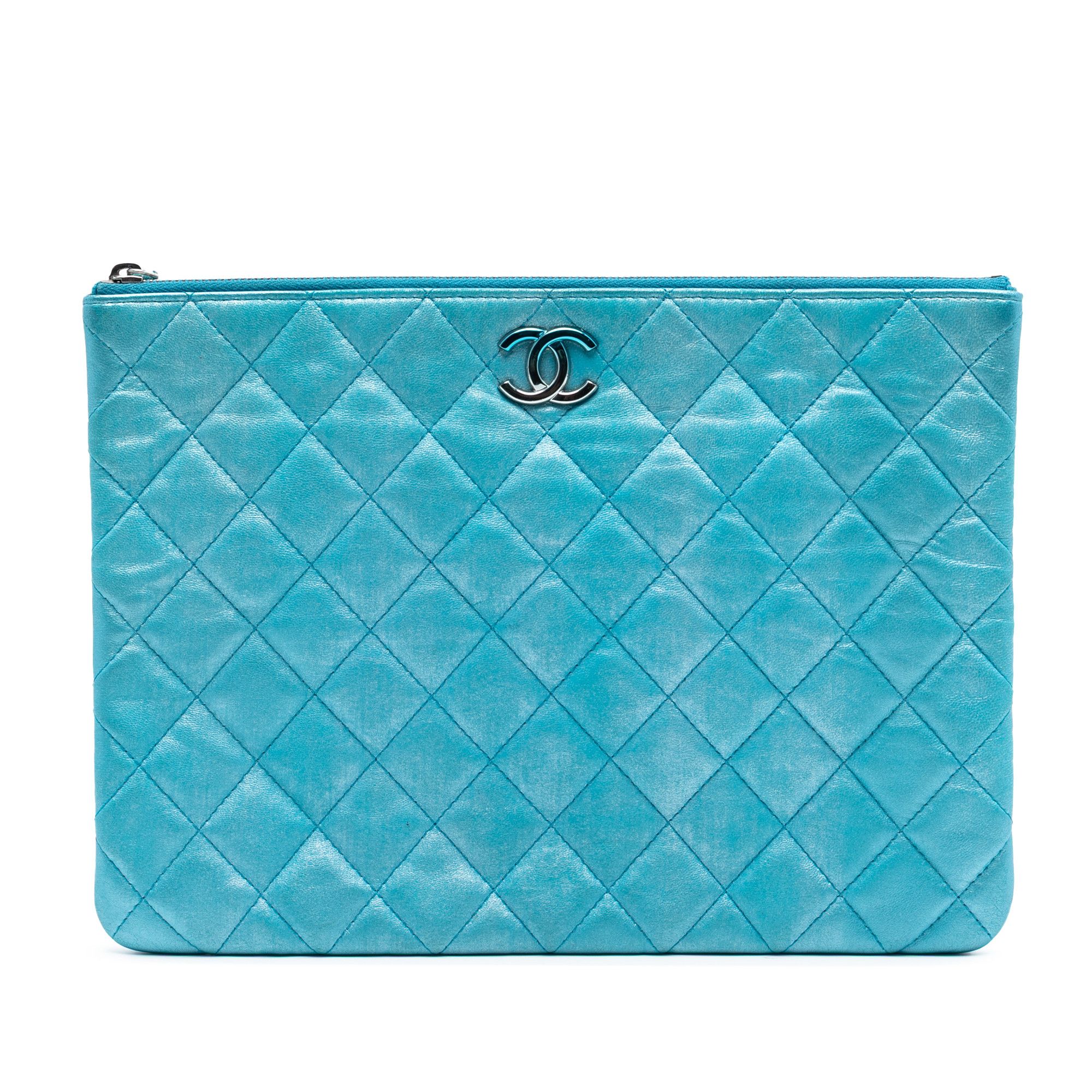 Chanel Chanel Medium Quilted Iridescent Lambskin O Case Clutch Size ONE SIZE - 1 Thumbnail