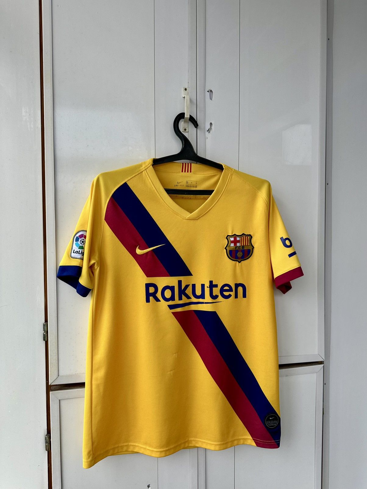 Nike Vintage Nike Griezmann 2019 Barcelona Soccer Jersey Size US M / EU 48-50 / 2 - 8 Thumbnail