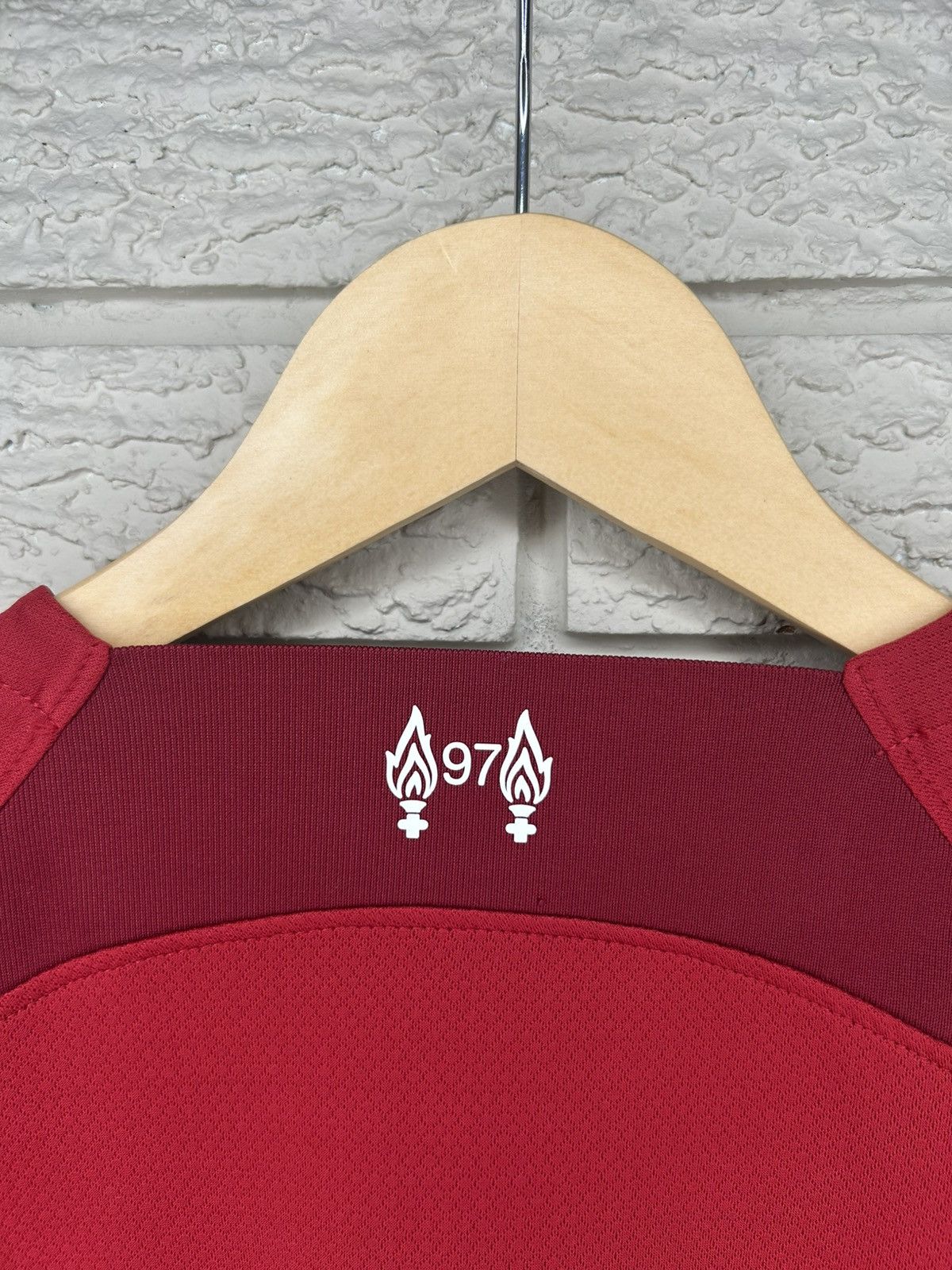 Nike Nike Liverpool FC Home 2022/2023 Jersey Size US XL / EU 56 / 4 - 11 Thumbnail