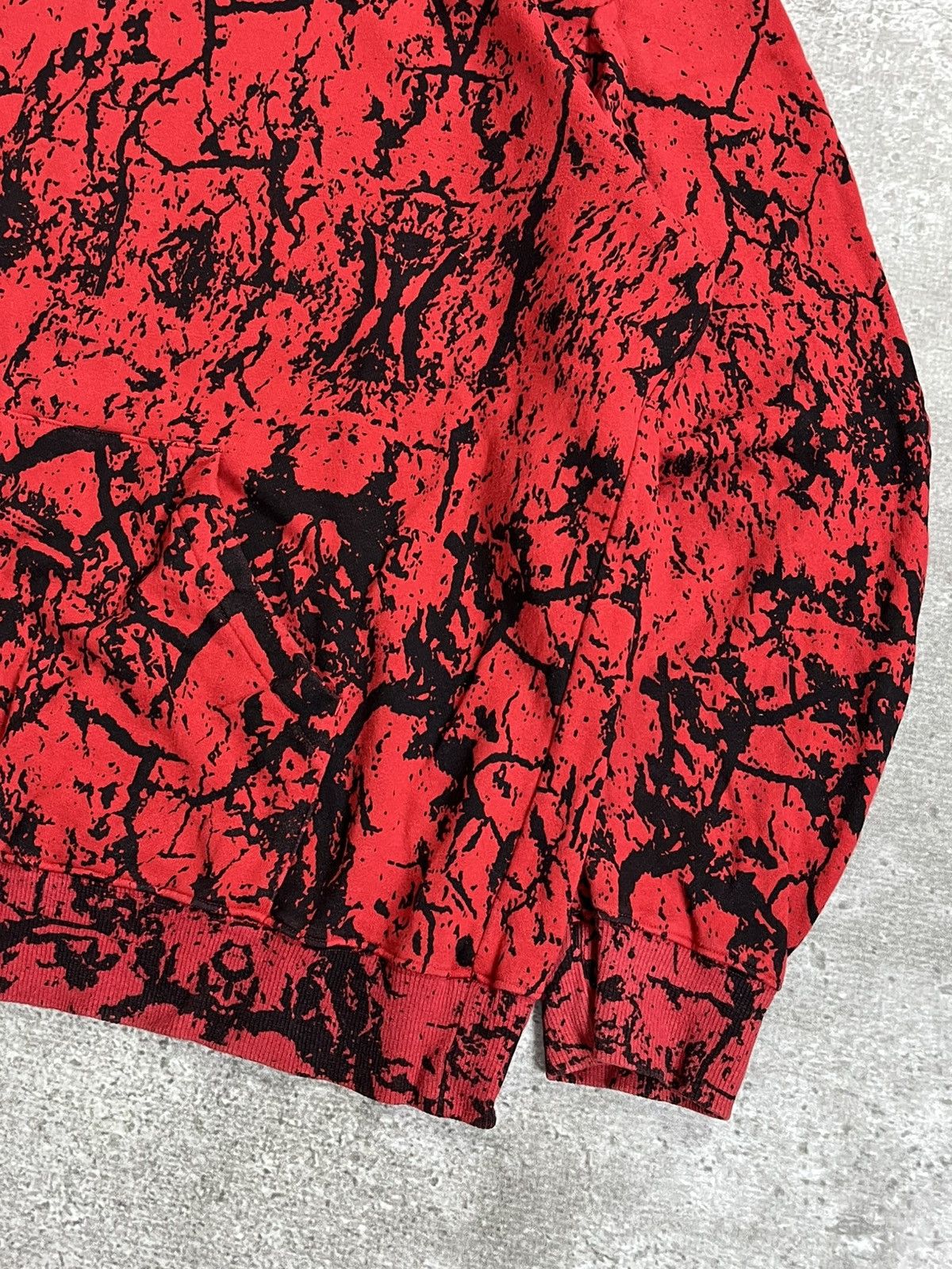 Japanese Brand Yuki Hashimoto Crack Pattern Hoodie Size US XL / EU 56 / 4 - 5 Thumbnail