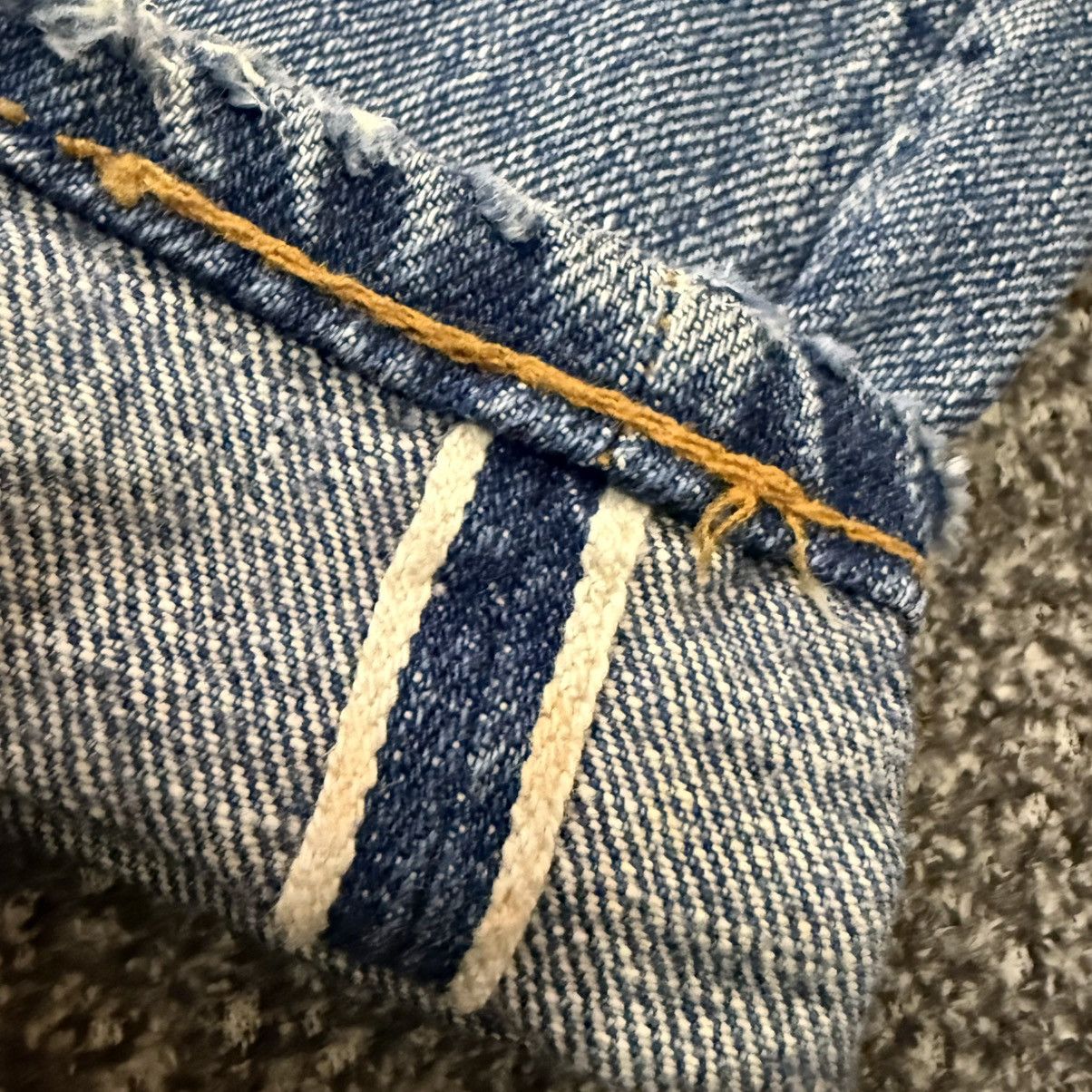 Levi's Vintage Clothing Levis E Selvedge 501 USA Distressed Aging Wash Denim W30 Size US 30 / EU 46 - 10 Thumbnail