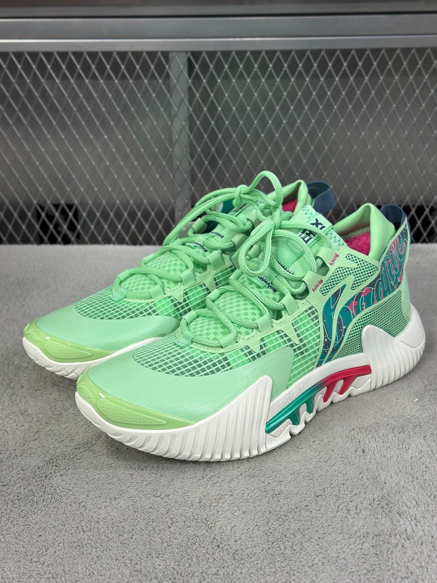 Li-Ning Li-Ning Green Lowtop Sneakers 44 Men Size US 10.5 / EU 43-44 - 1 Thumbnail