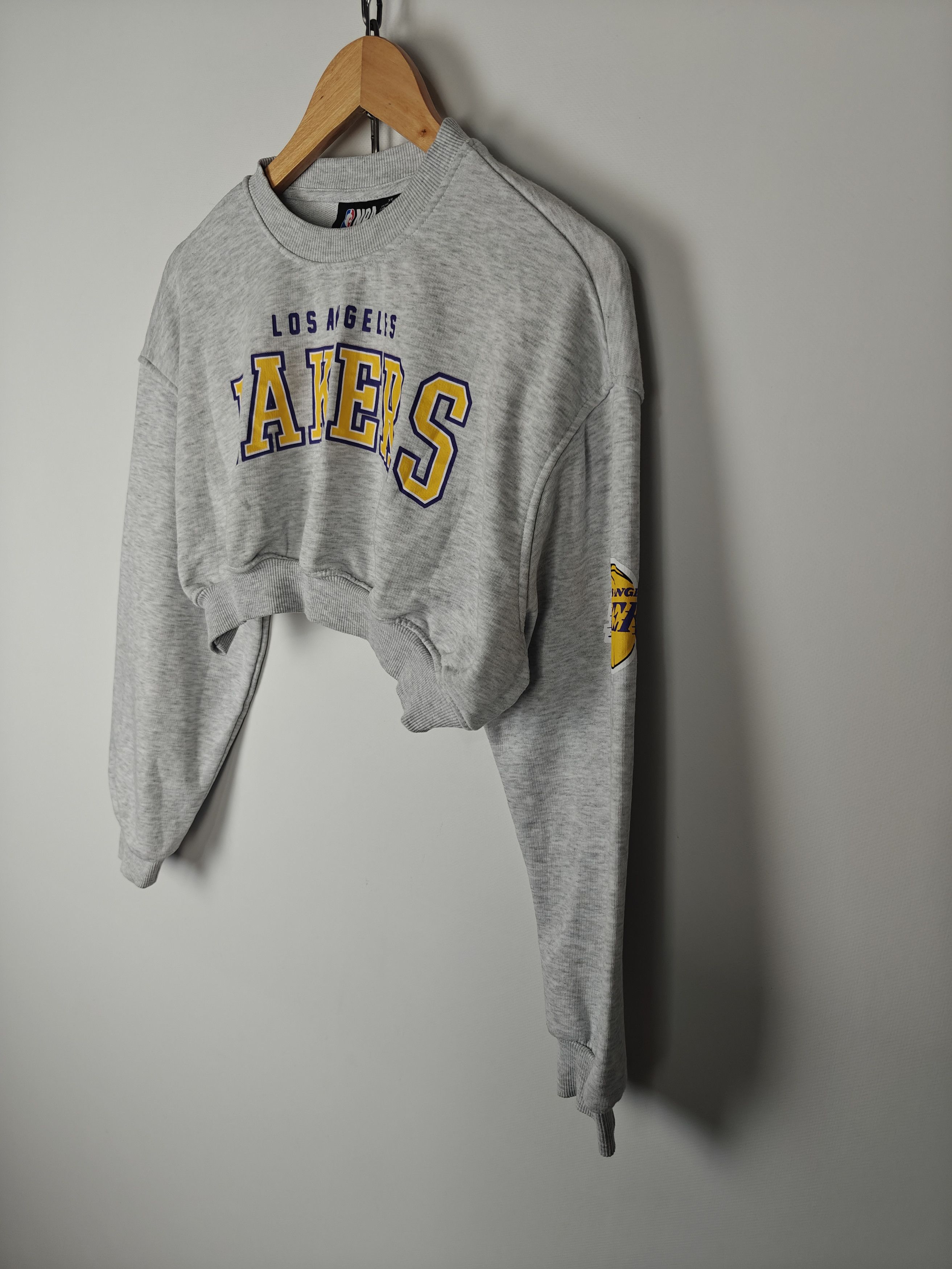 NBA NBA Lakers Crop Top Sweatshirt Crewneck Gray Logo XS Size XS / US 0-2 / IT 36-38 - 5 Thumbnail