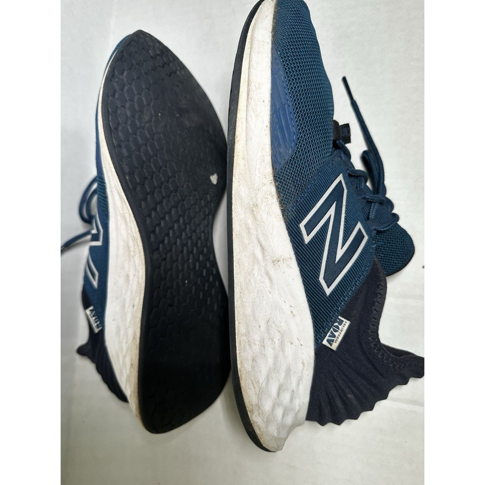 New Balance New Balance Roav MROAVCR Sz 9.5 Blue Running Shoe Sneaker Size US 9.5 / IT 39.5 - 15 Thumbnail