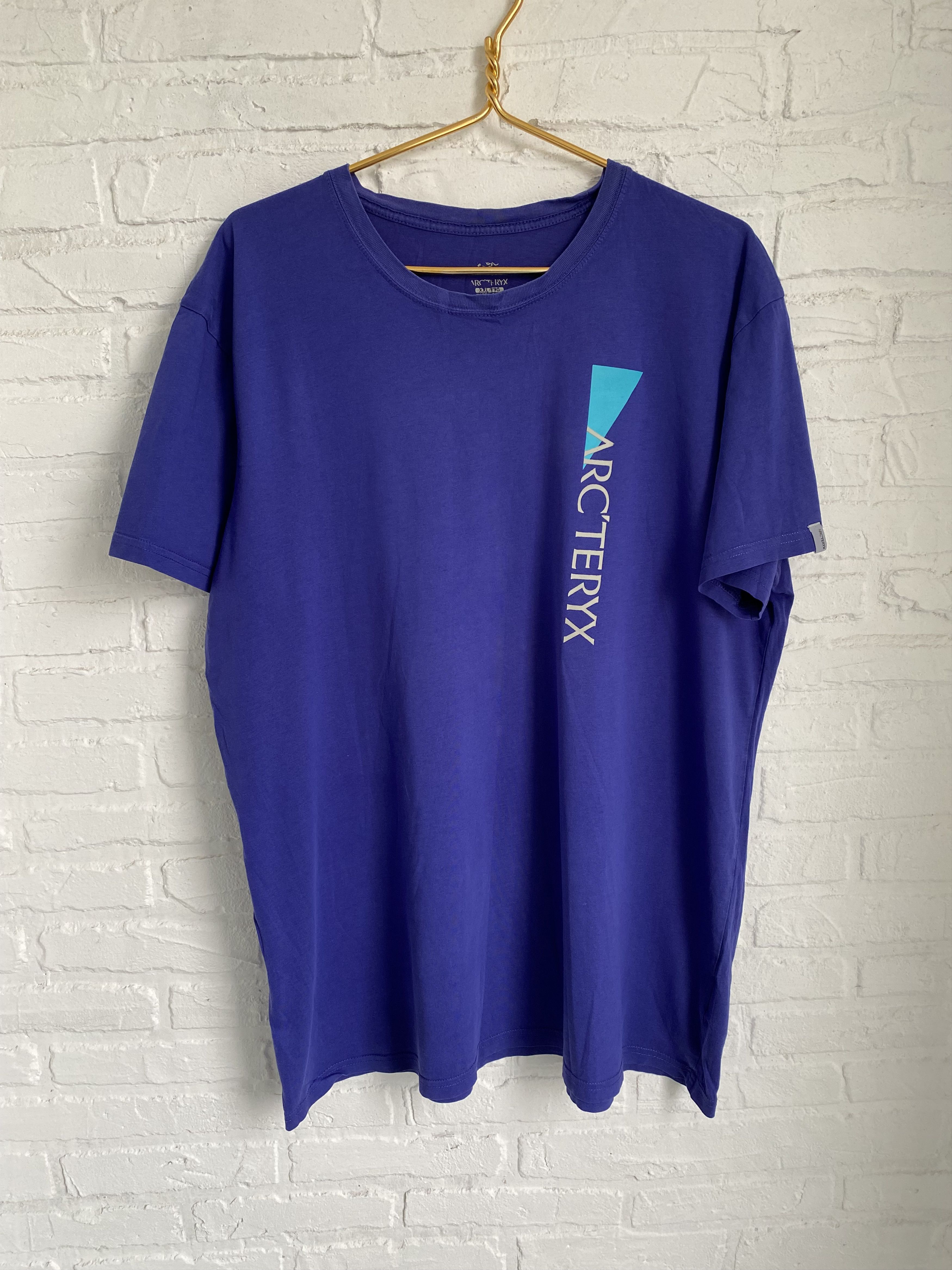 Arc'teryx Arc’teryx embroidered logo violet t-shirt Size US XXL / EU 58 / 5 - 1 Thumbnail