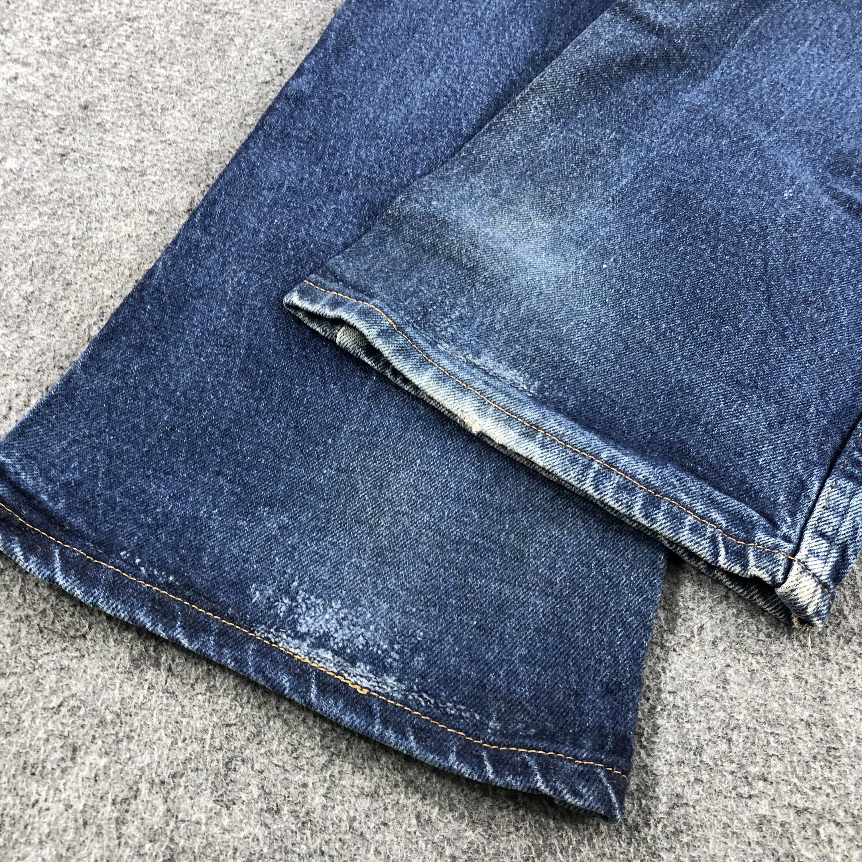 Vintage Vintage Blue Wash Wrangler Jeans-J2106 Size US 33 - 6 Thumbnail