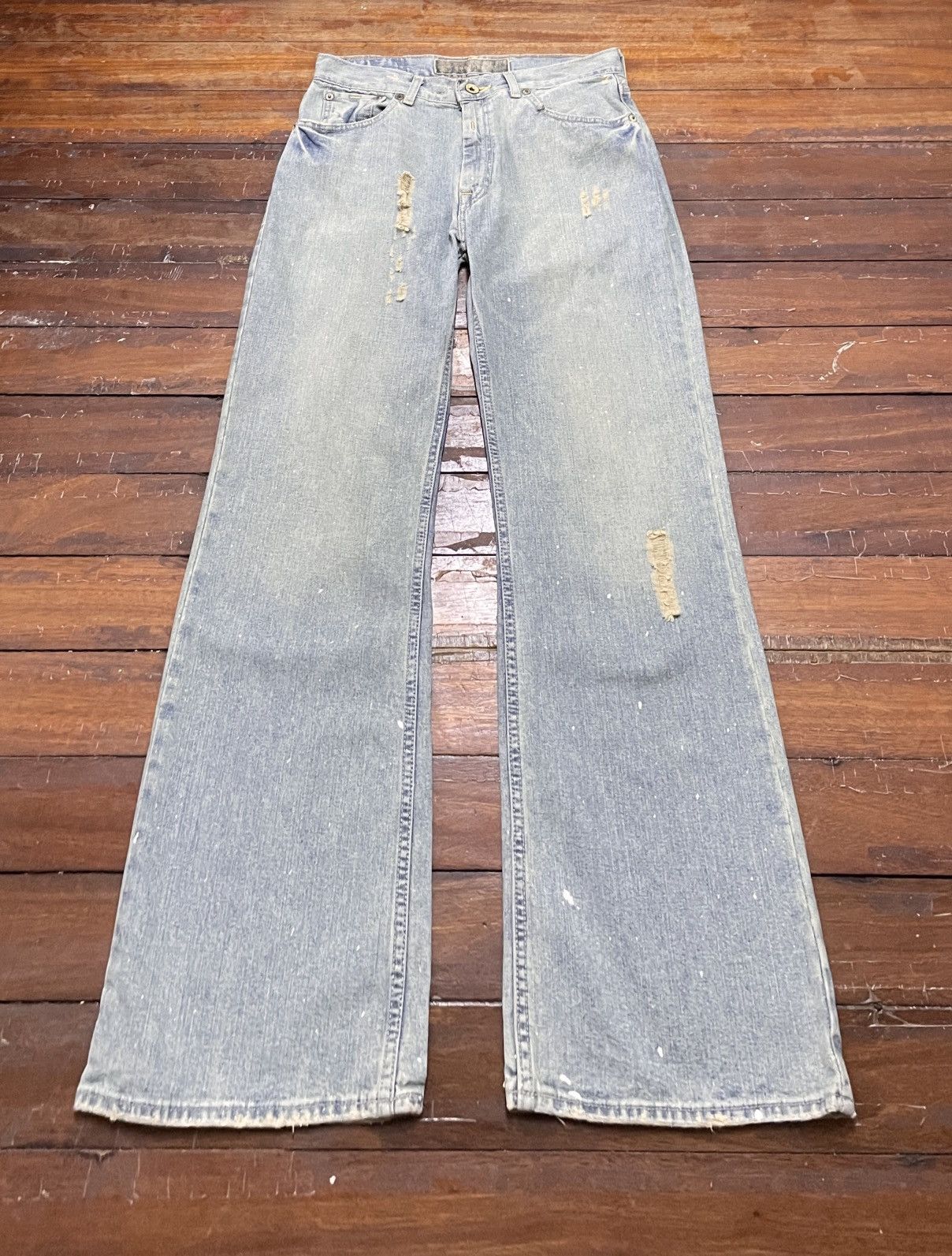 Japanese Brand Rare Design Vintage Brand Sneaker Fit Flared Jeans 2000s Size US 32 / EU 48 - 1 Thumbnail