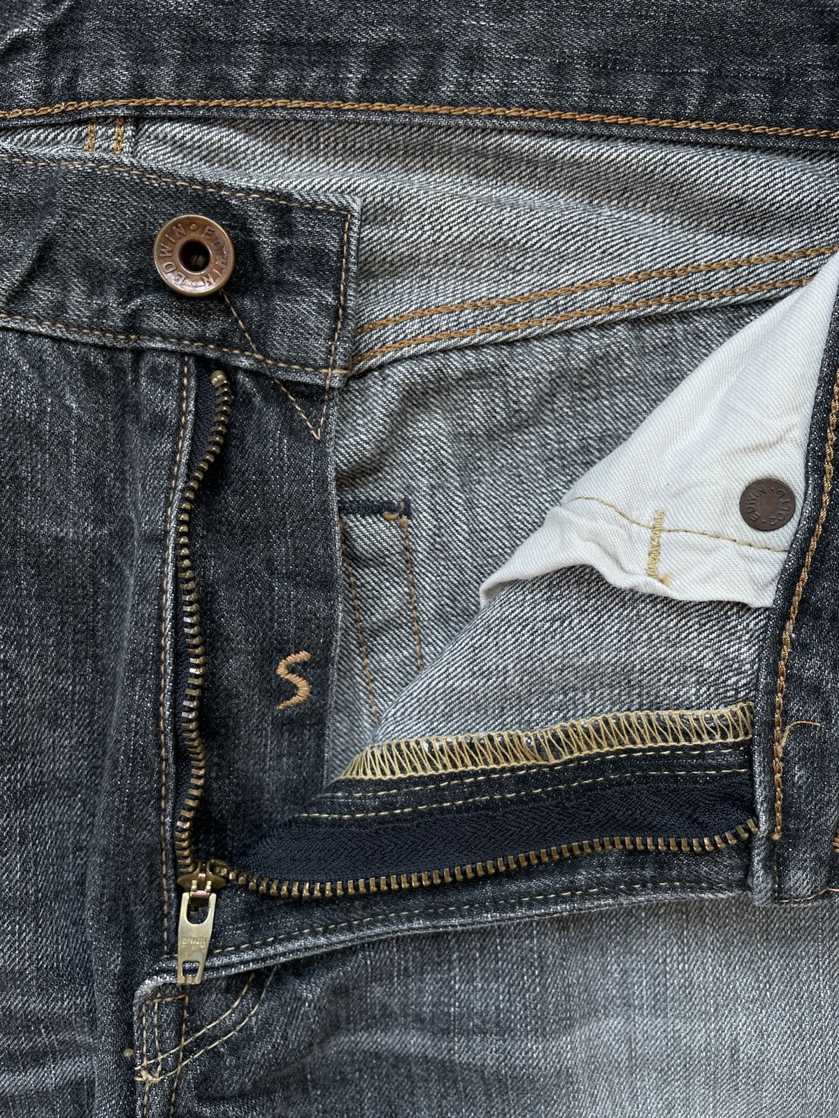Edwin × Salvage × Vintage Edwin 505 Selvedge Jeans (P86) Size US 28 / EU 44 - 9 Thumbnail
