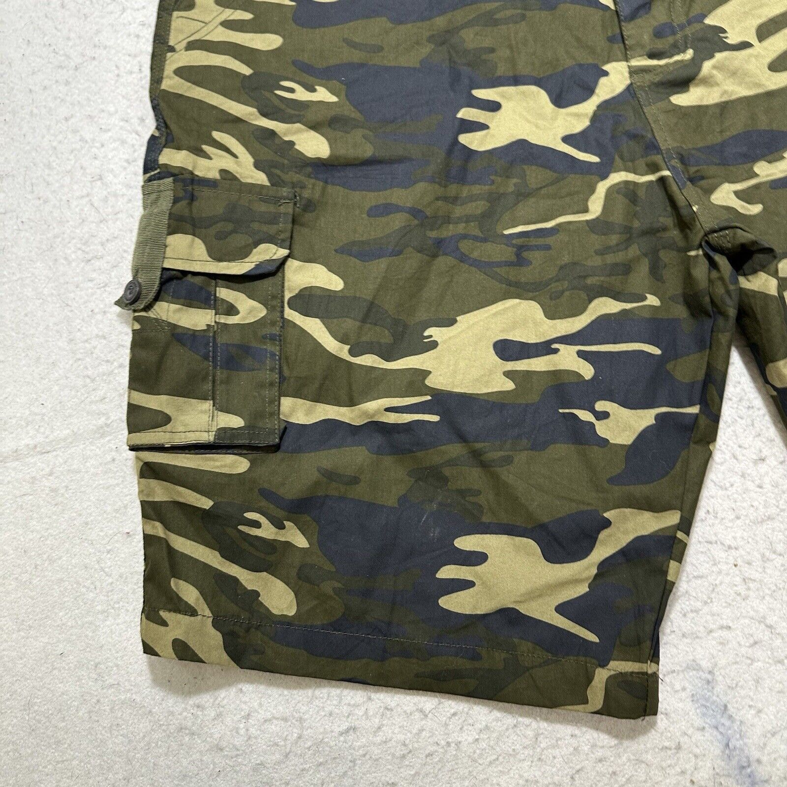 Alexander Julian Alexander Julian 44 Cargo Shorts 11.5" Inseam Green Camo Size US 44 / EU 60 - 6 Thumbnail