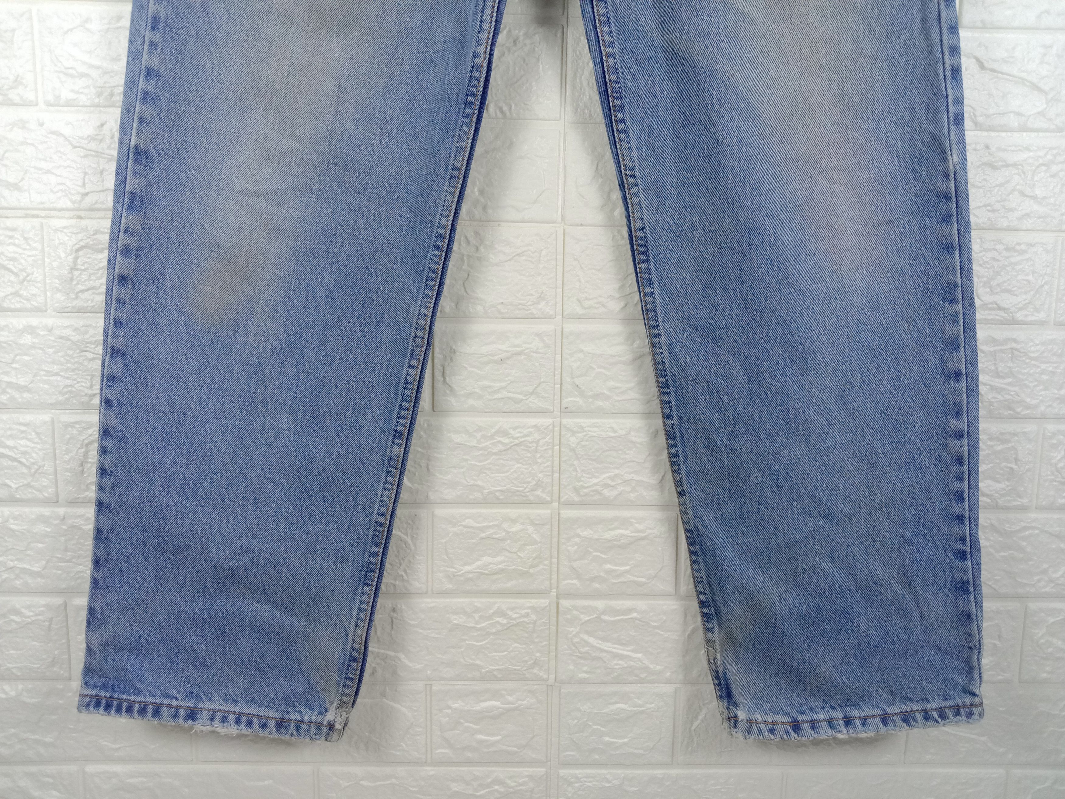 Levi's Vintage Levi's 550 Jeans Relaxed Fit Tapered Leg Denim Size US 33 - 4 Thumbnail