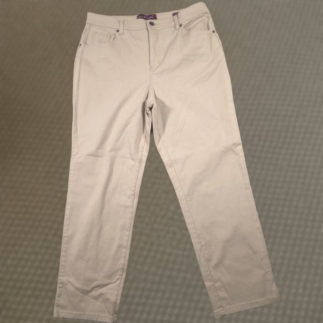 Gloria Vanderbilt Gloria Vanderbilt Jeans Womens 16 Short Beige High Rise Tapered Stretch Emergent: Violet? Size 38" / US 16 / IT 52 - 1 Thumbnail