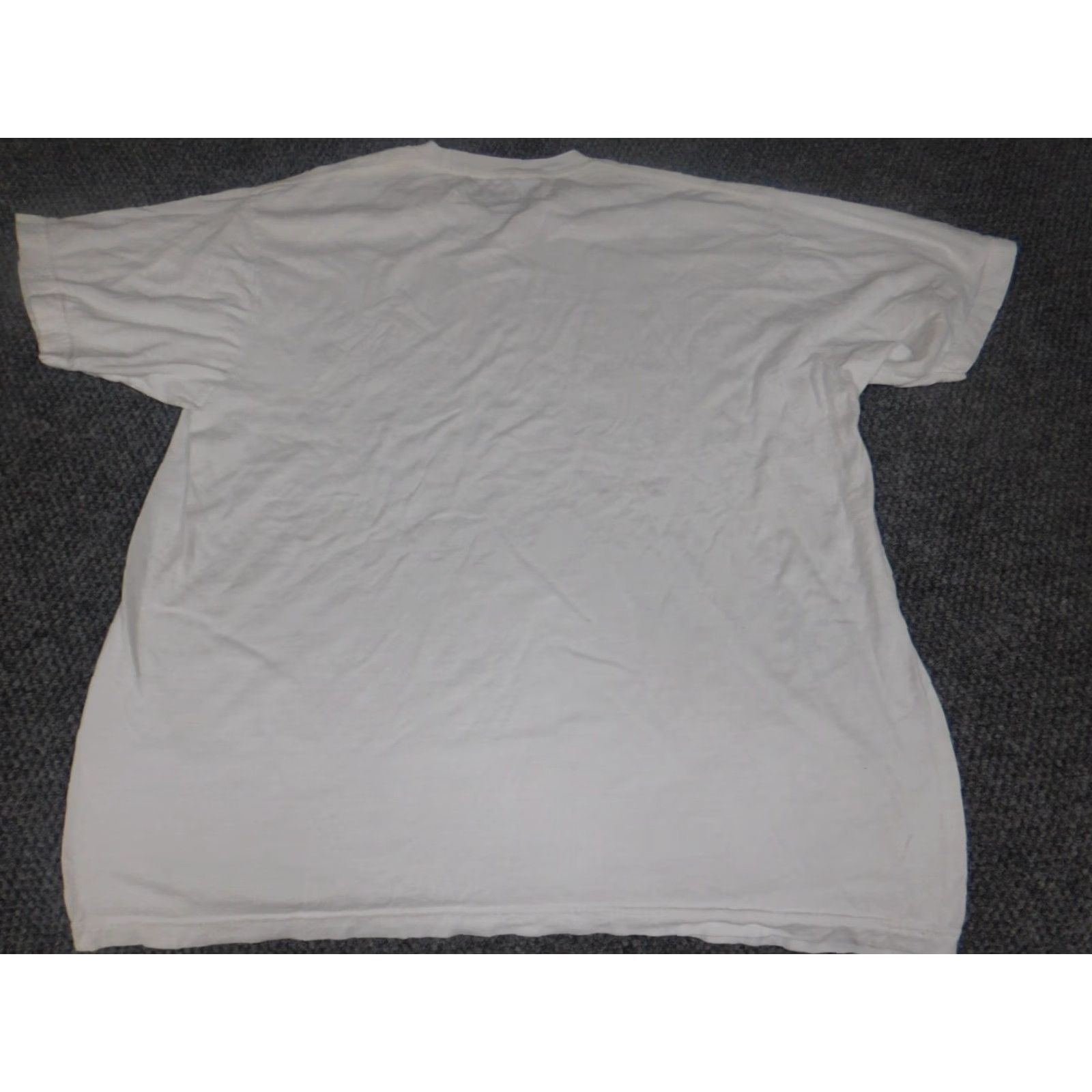 Vintage Friends Mens T-Shirt XL White Crew Neck Short Sleeve Logo Cotton Blend Polyester, Solid, Regular Fit, TV Sitcom, Friends Size US XL / EU 56 / 4 - 7 Thumbnail