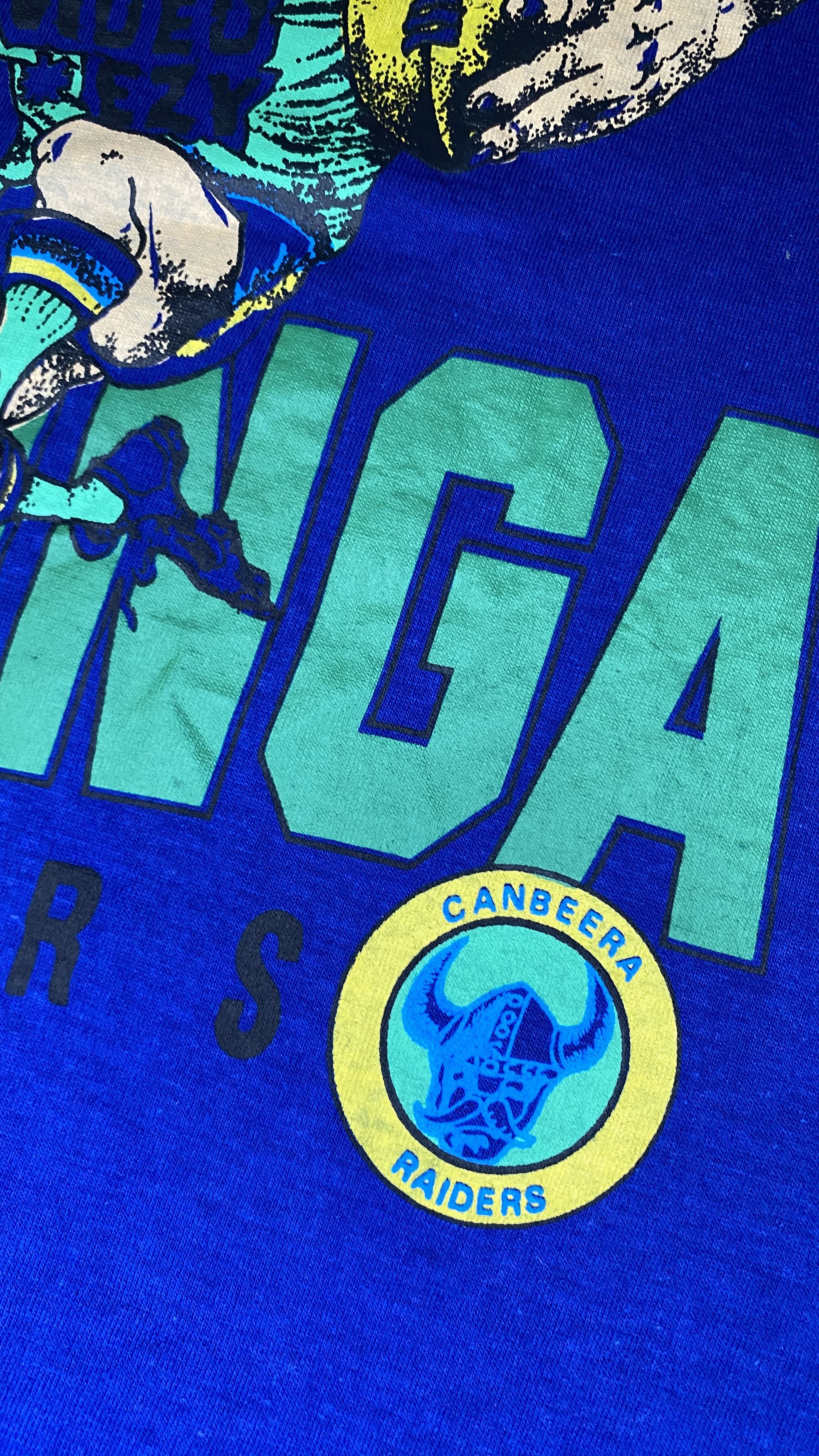 Vintage Vintage 90s Mal Meninga Raiders Caricature T-Shirt Size US L / EU 52-54 / 3 - 4 Thumbnail