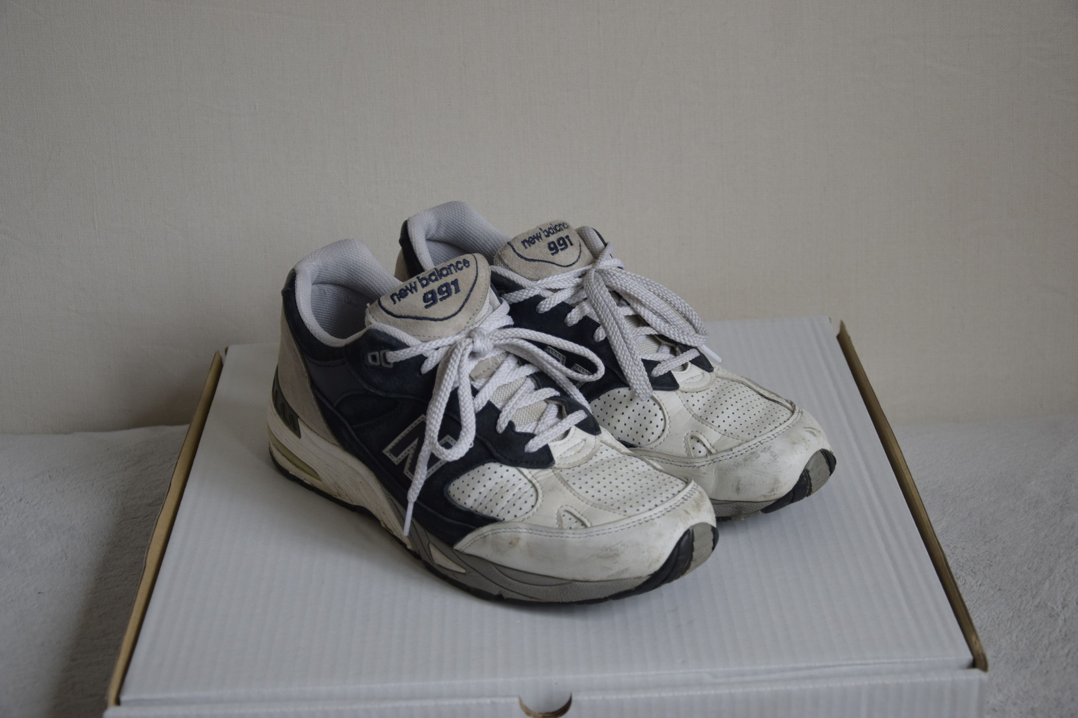 New Balance × Sneakersnstuff SNS x NB M991PJ Size US 11 / EU 44 - 2 Thumbnail