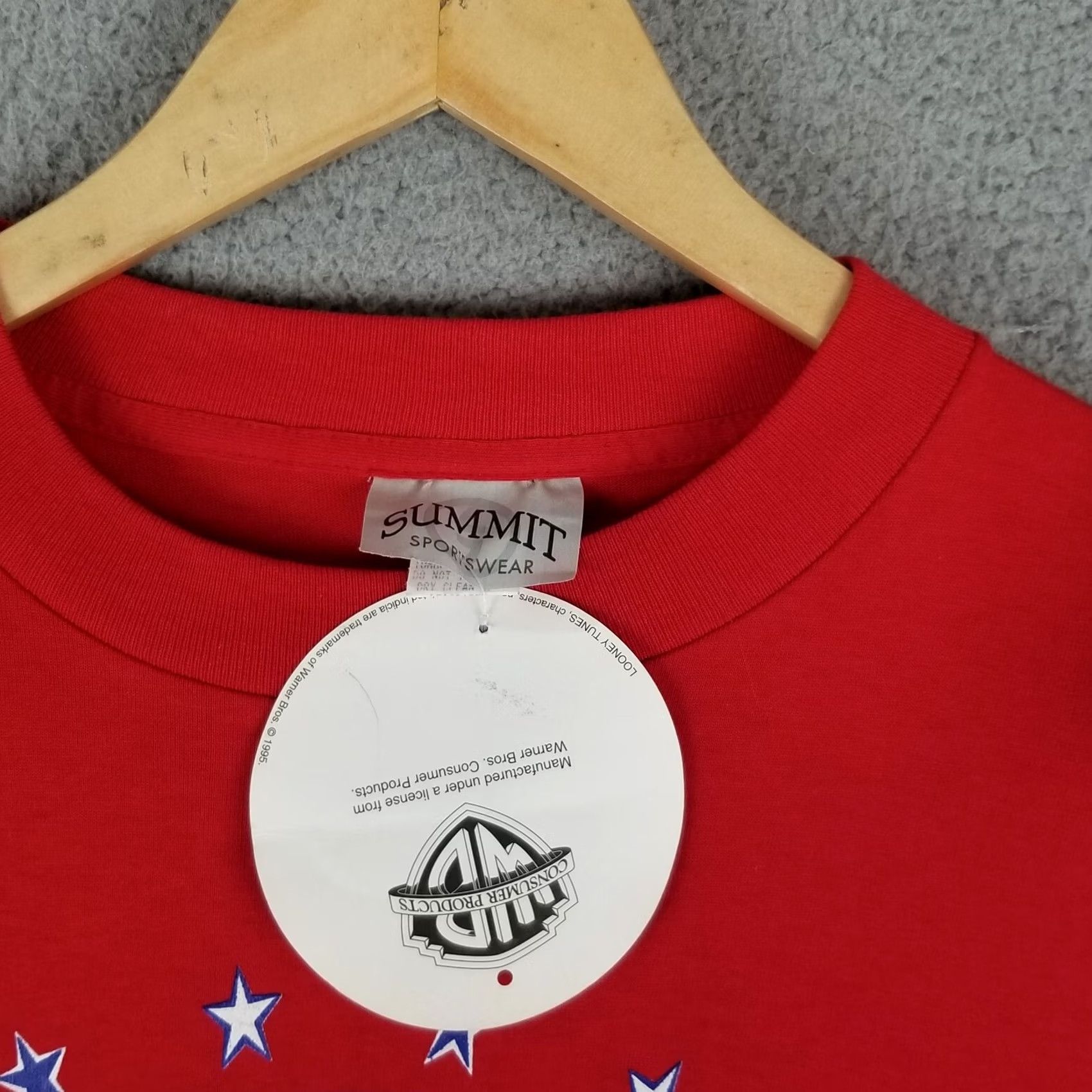 Vintage Looney Tunes Taz T-Shirt Mens XL Vintage 1995 Red Cotton Crew Neck Short Sleeve Graphic Print NWT T-Shirt USA Cartoon 90s Size US XL / EU 56 / 4 - 3 Thumbnail