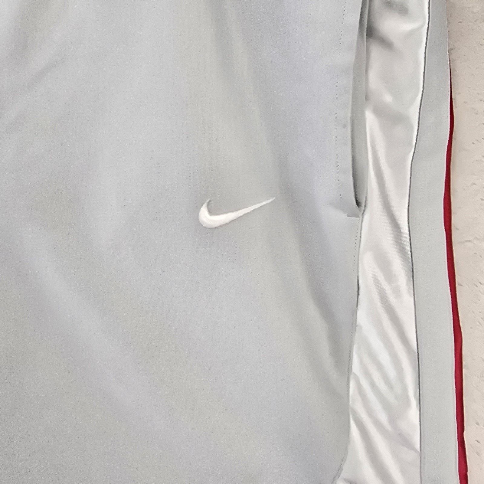 Nike Vintage Nike Basketball Shorts Mens XL Dazzle Shiny Y2K Size US 43 - 2 Thumbnail