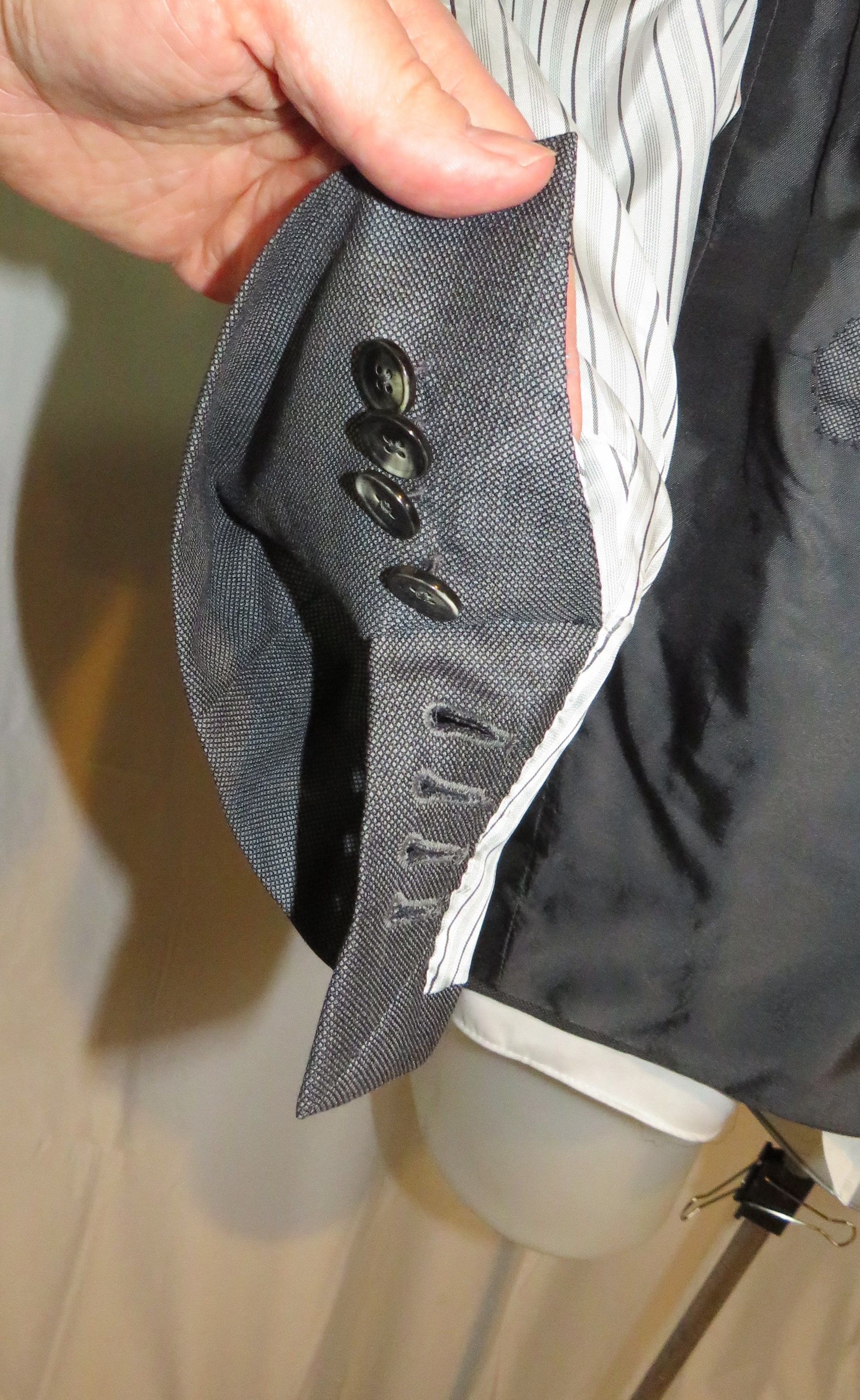 Ermenegildo Zegna Trofeo 600 Very Recent Gray Plaid Two Button Suit 44R Size 44R - 11 Thumbnail