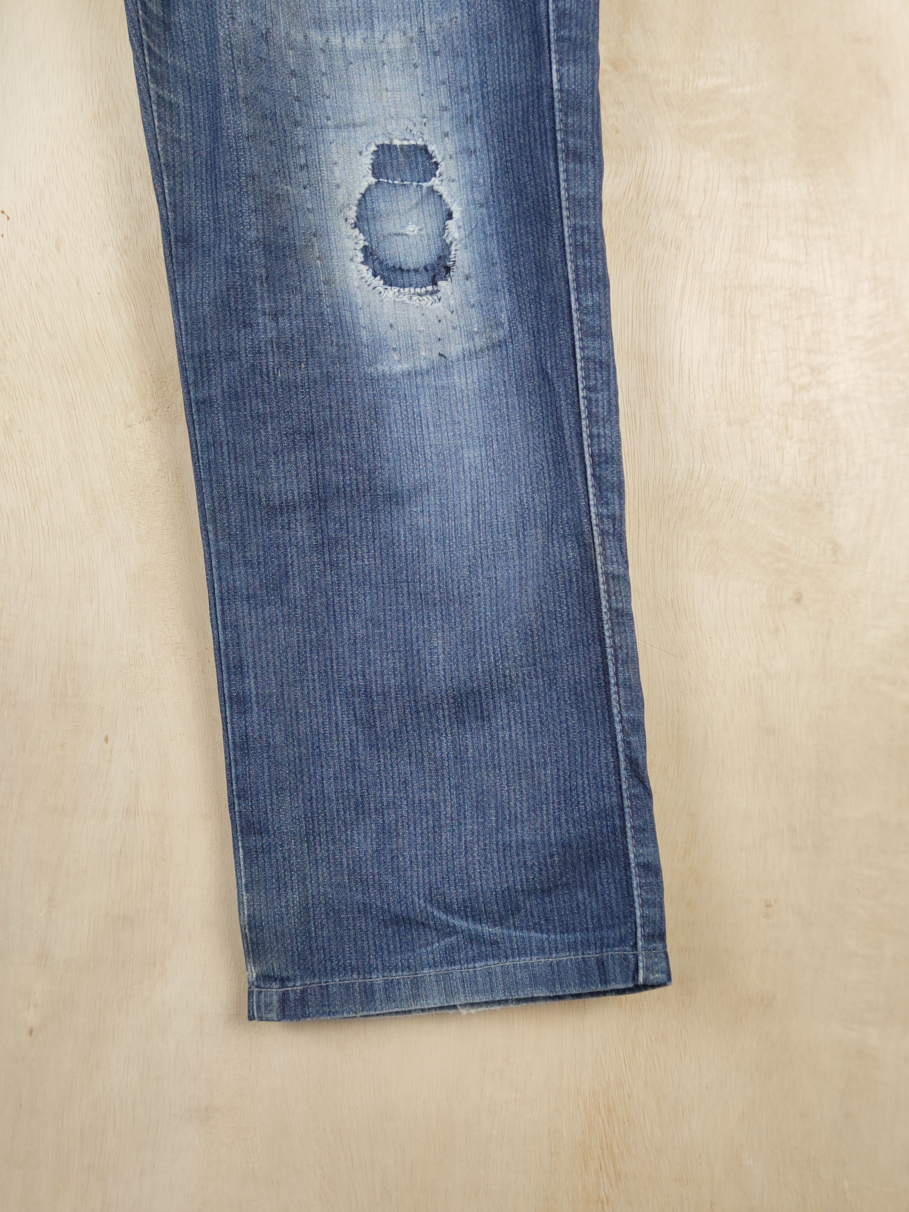 Edwin Edwin Dark Blue Faded Distressed Ripped Jeans #S2475 Size US 31 - 6 Thumbnail